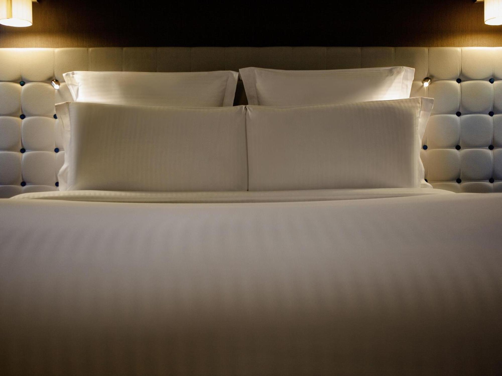 Superior King Room with Sofa,1729980421:JPEG