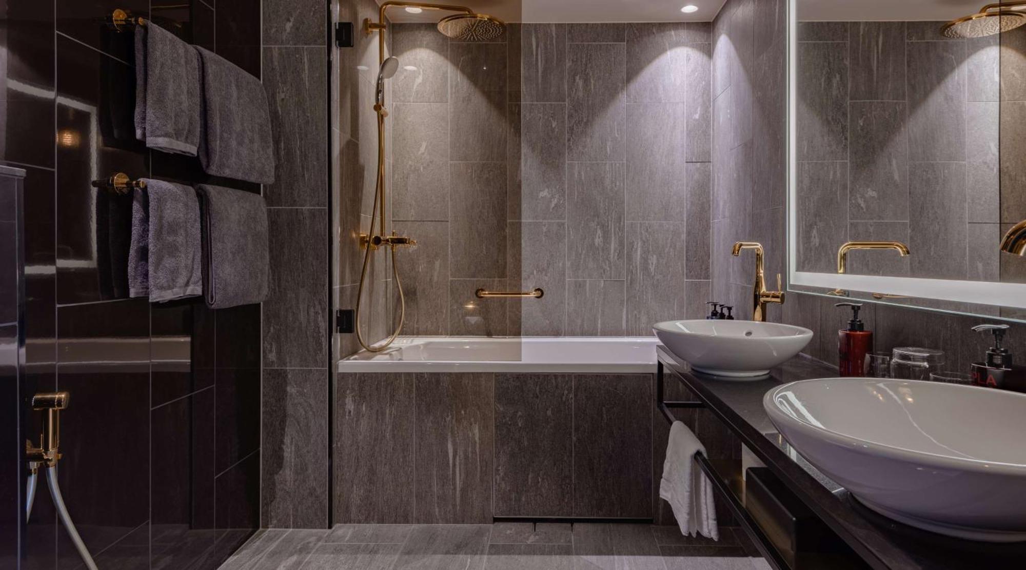 King Suite