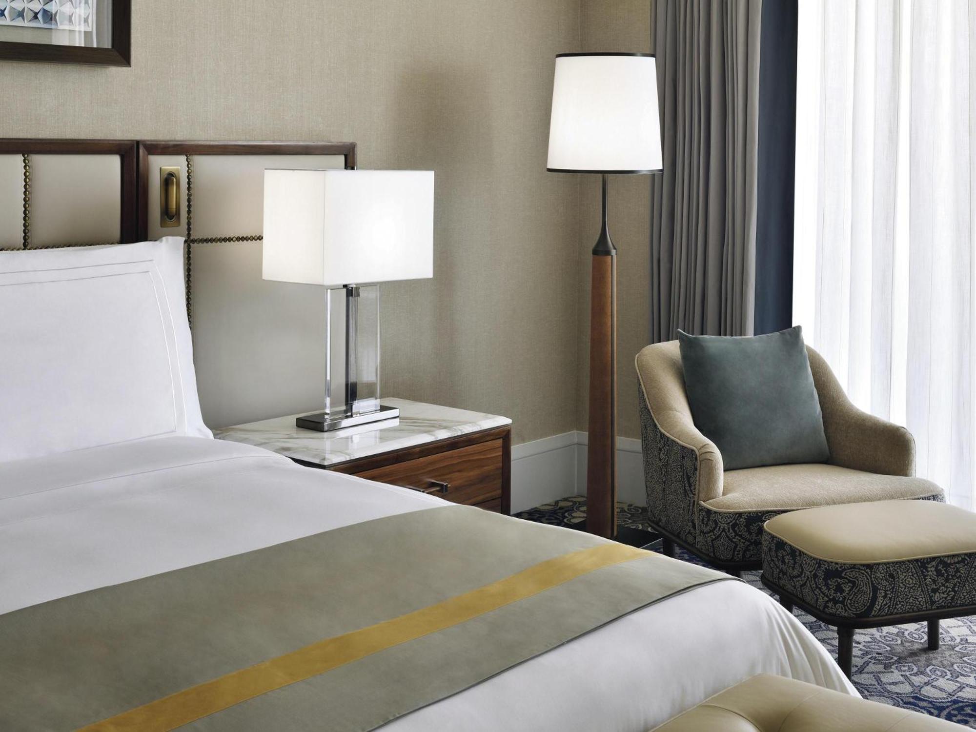 One Bedroom Executive King Suite Lounge Access Evening drinks Canapés