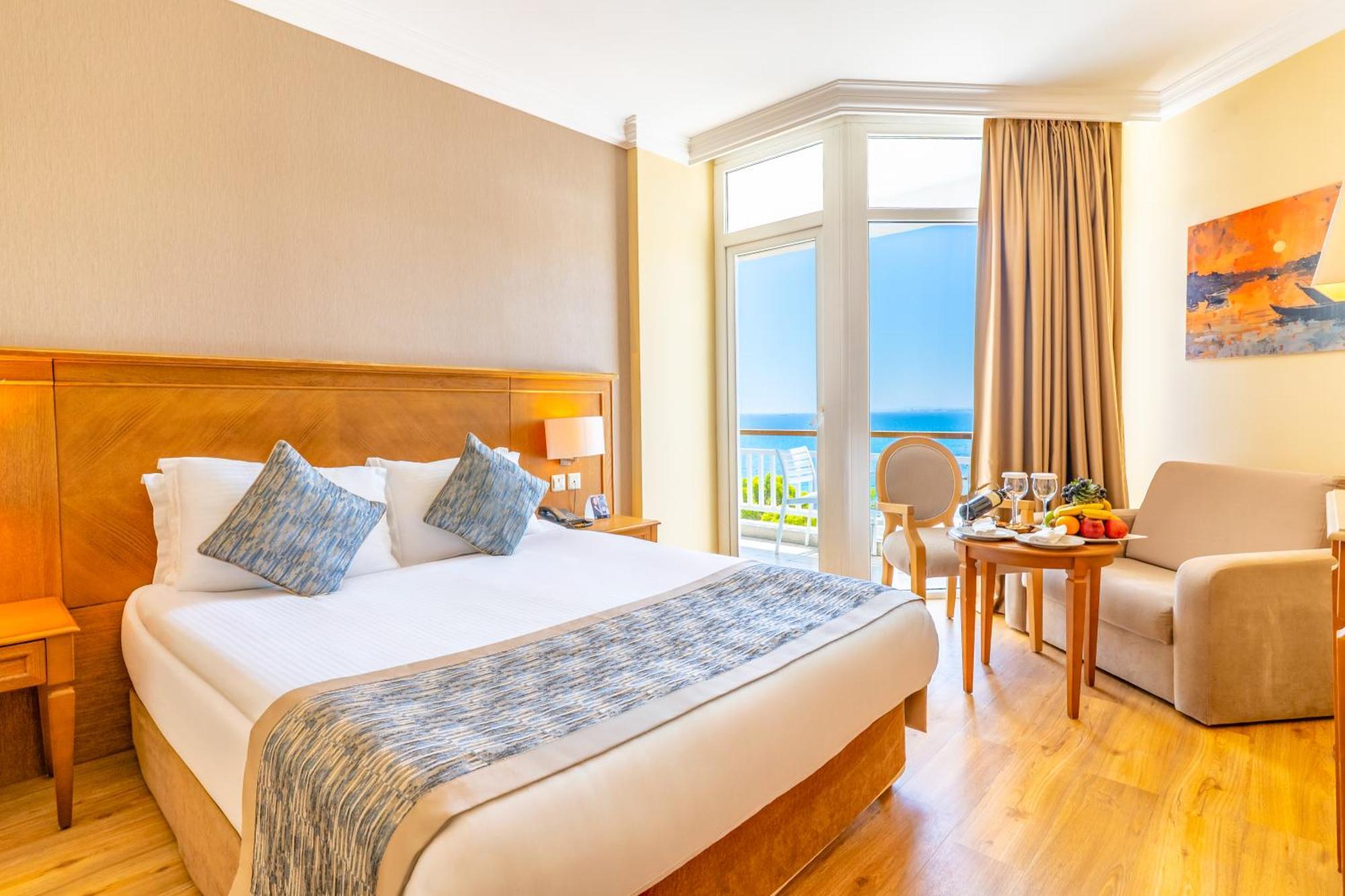 Standard Double or Twin Room Sea View