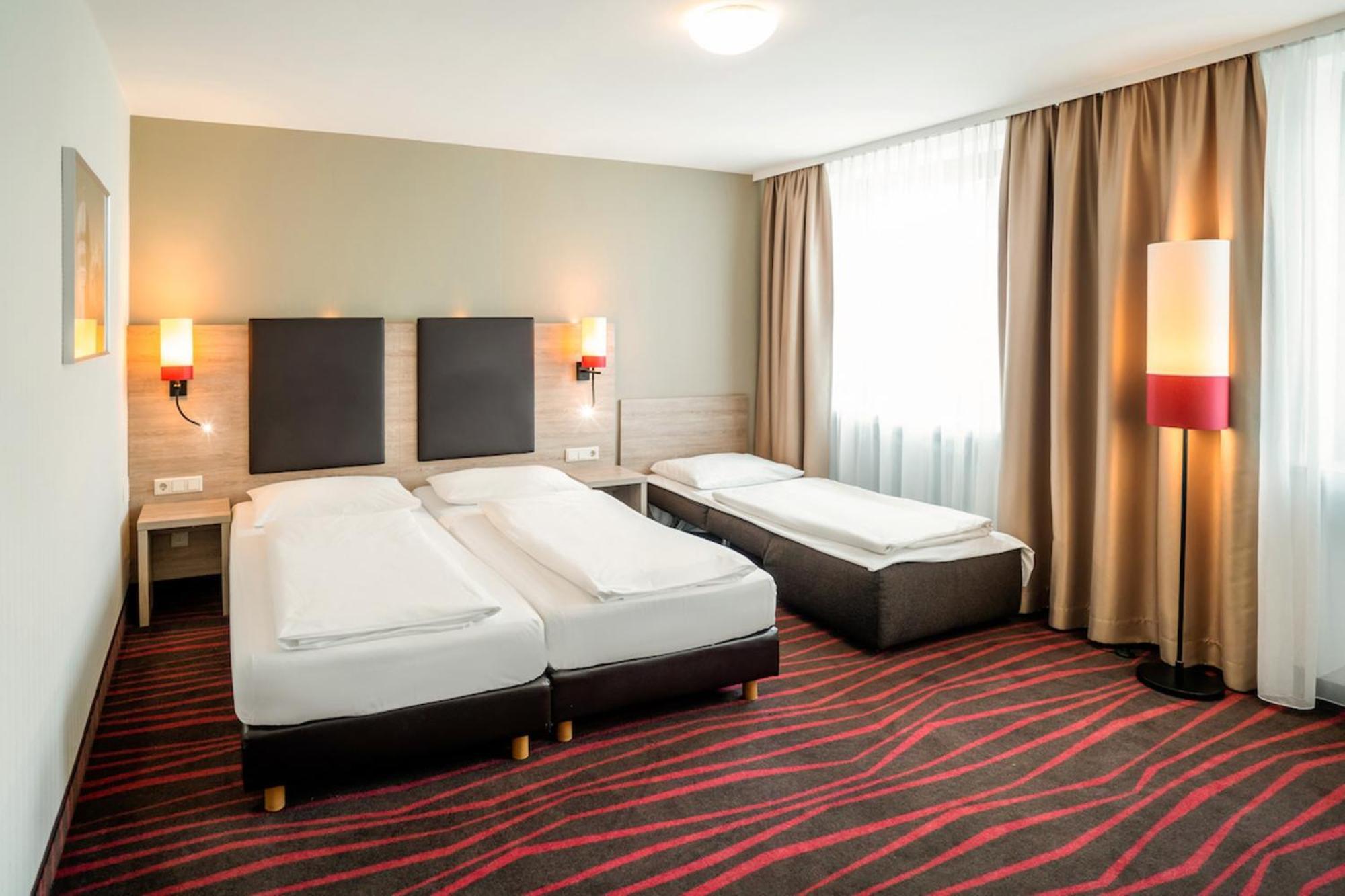 Quadruple Room,1765792664:JPEG