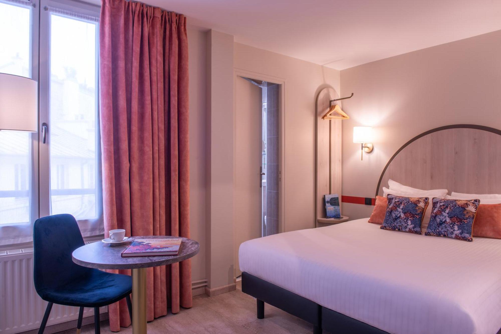 Courtyard Superior Room
