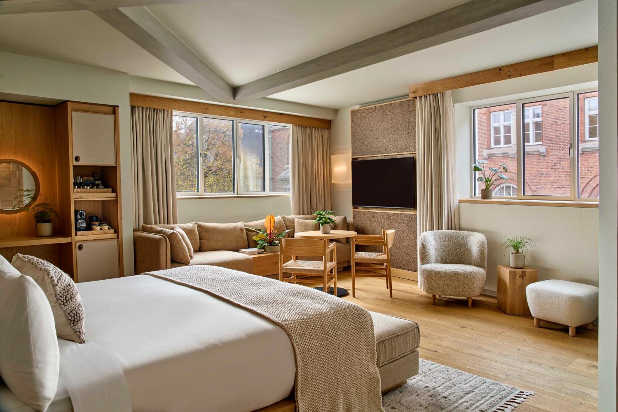 Junior Suite