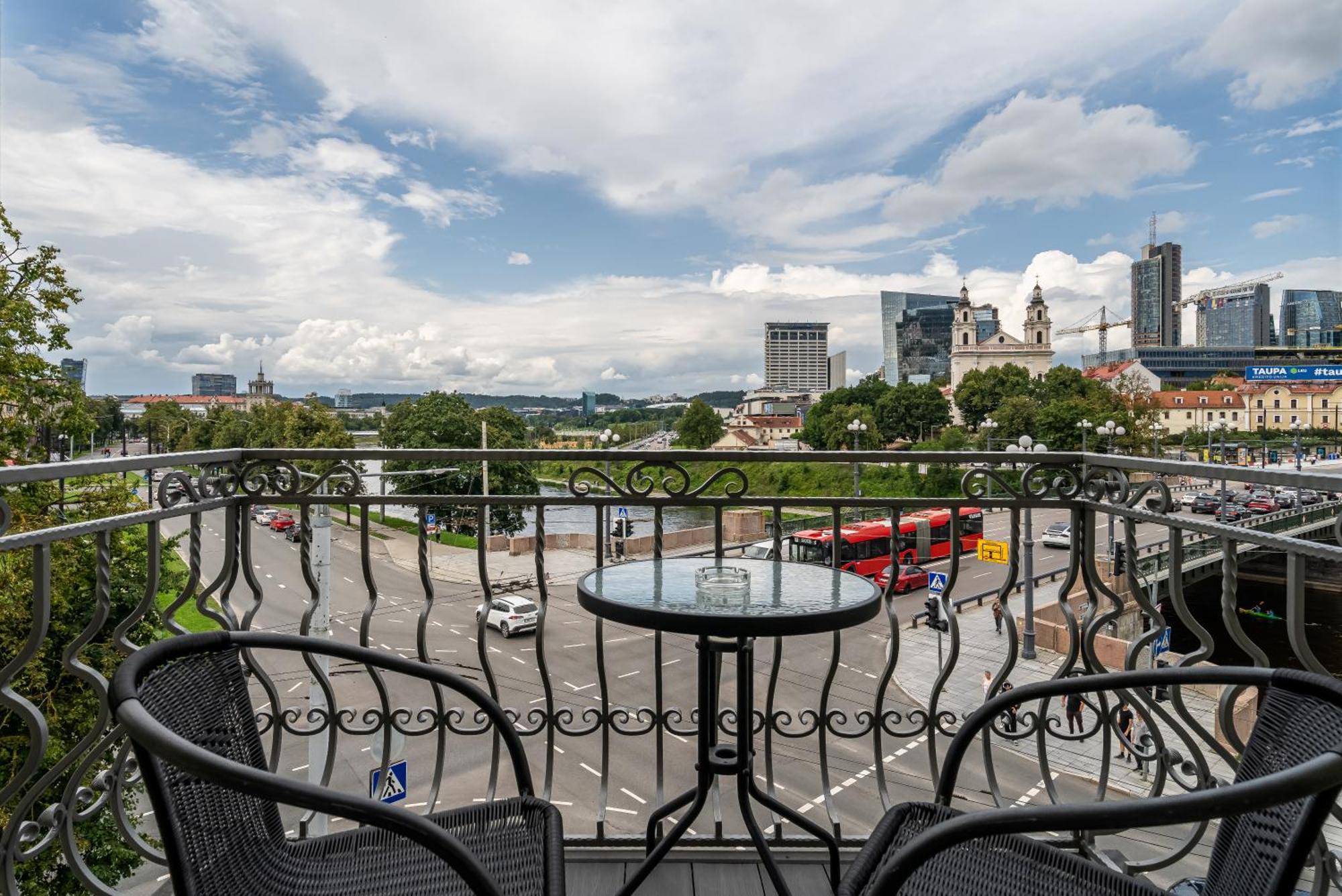 Suite Balcony