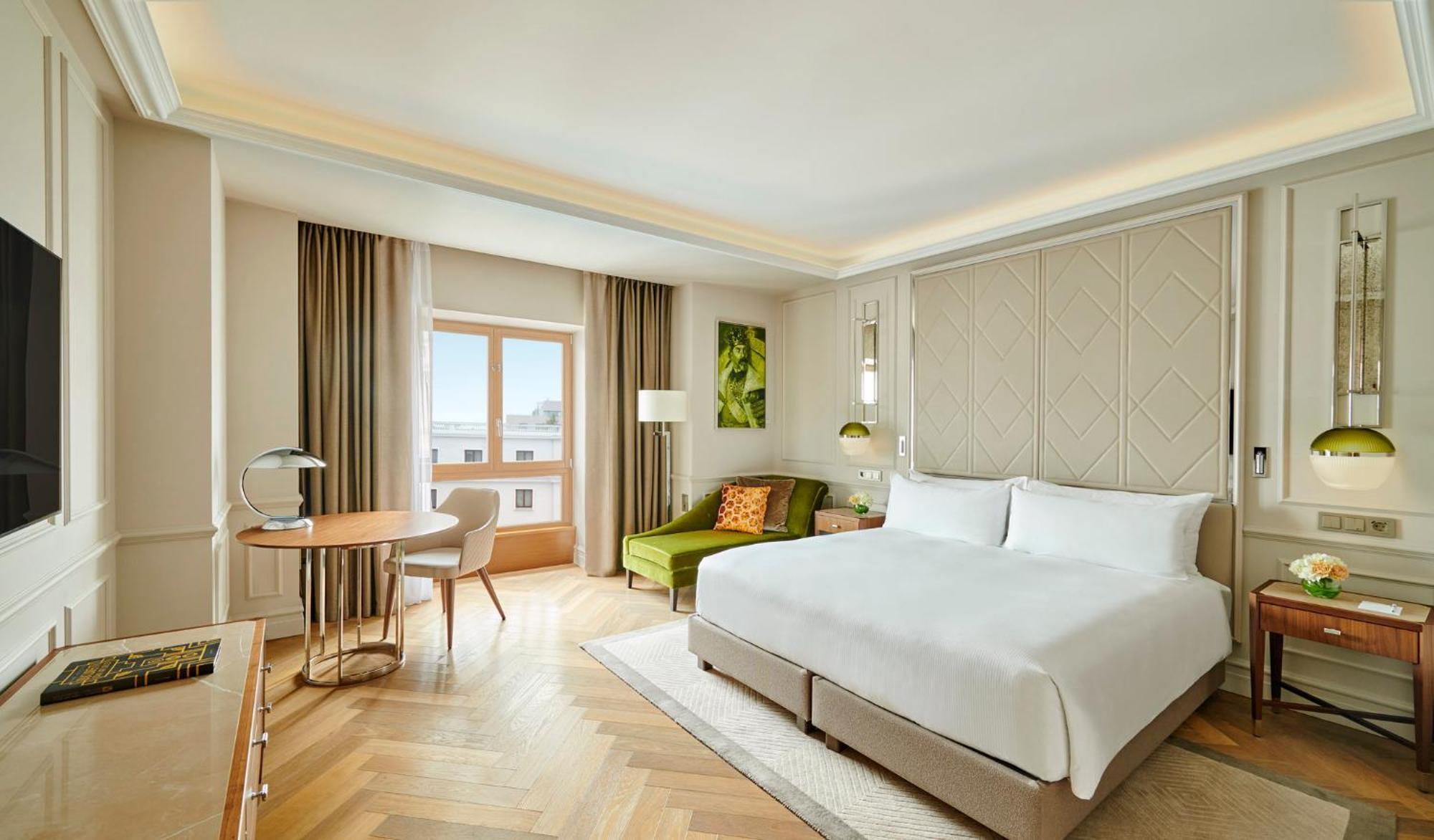 Premium King Room