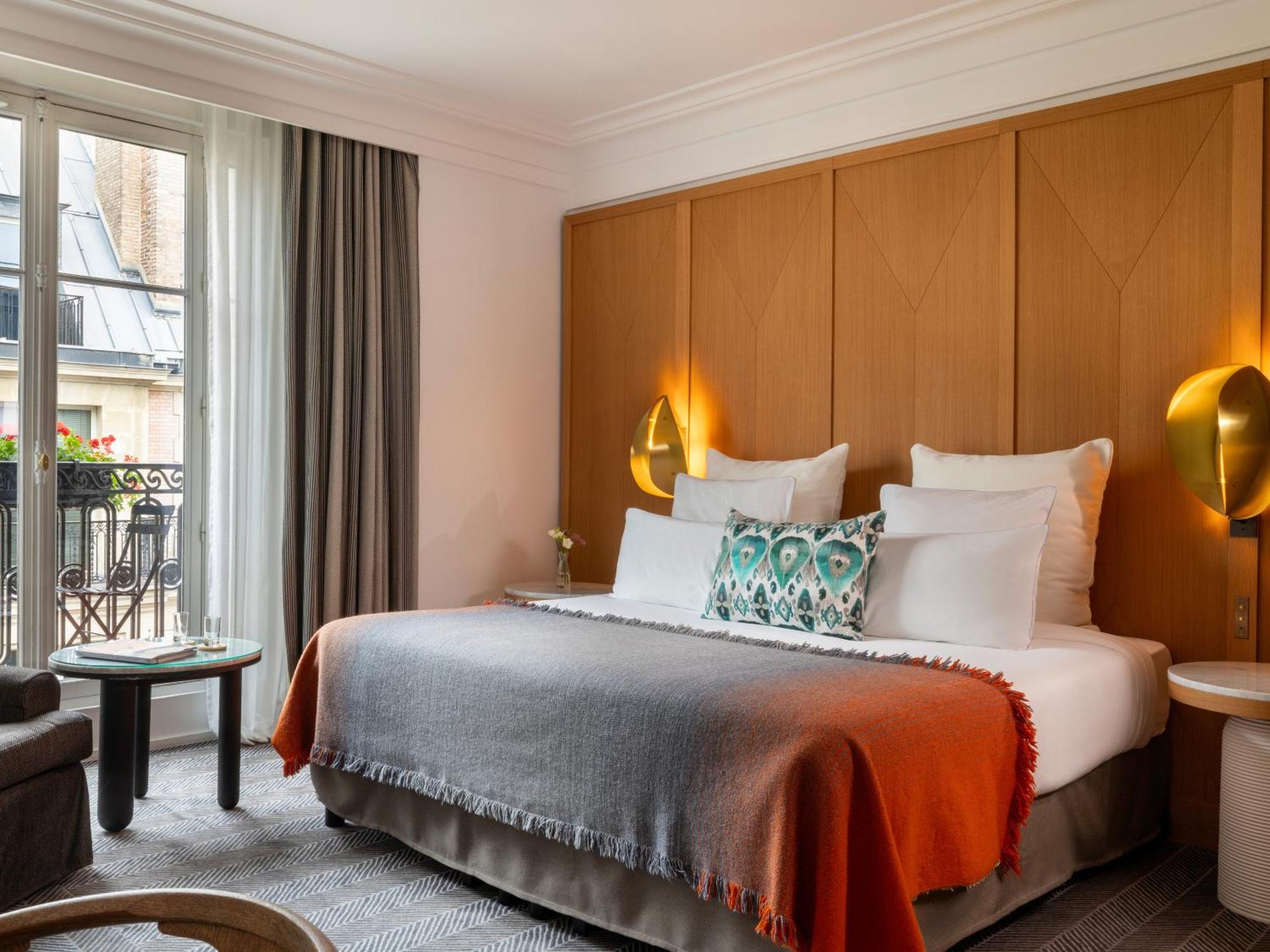 Prestige Room