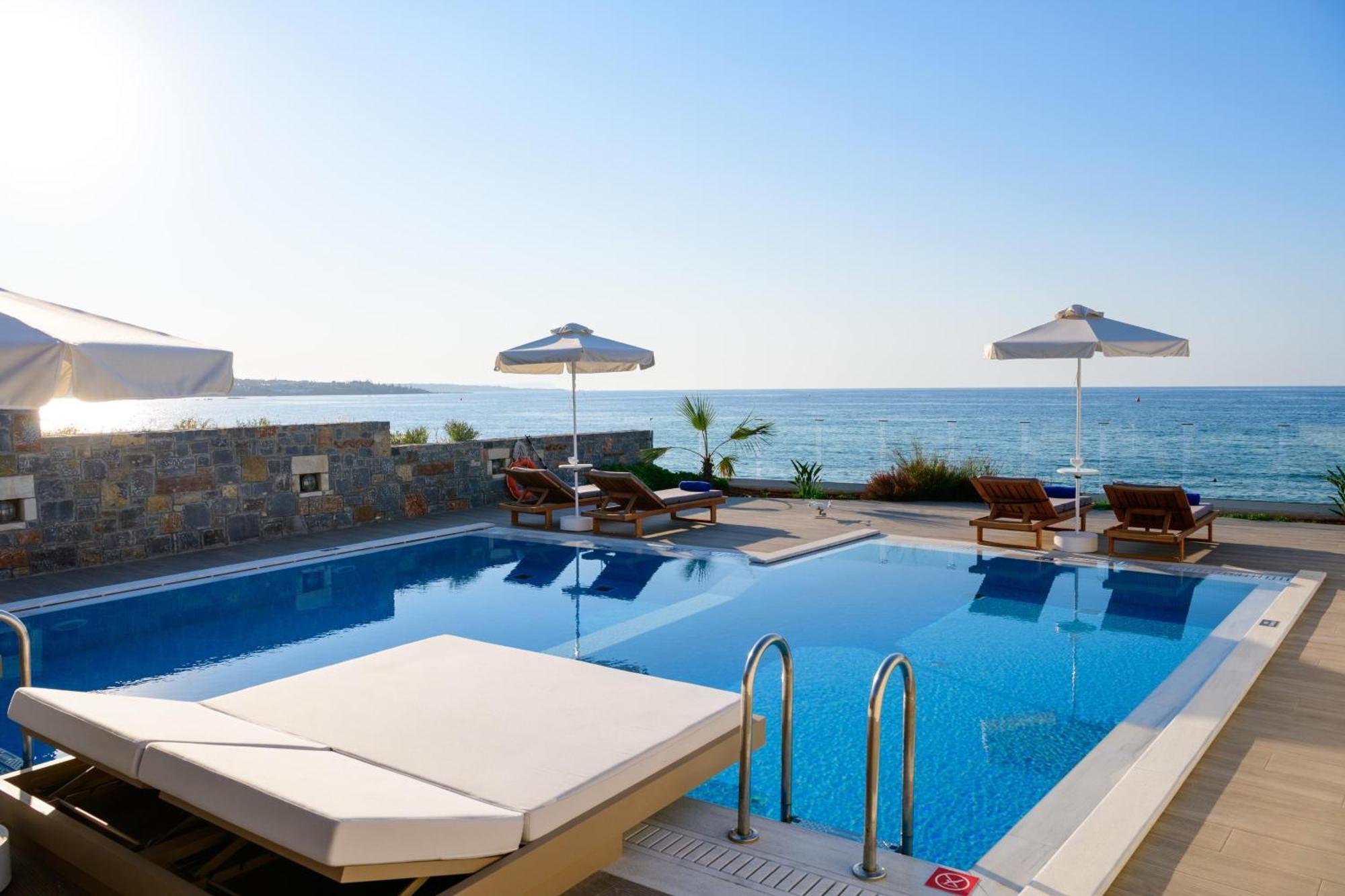Dream Villa Athena-2 bedrooms Beach Front private pool