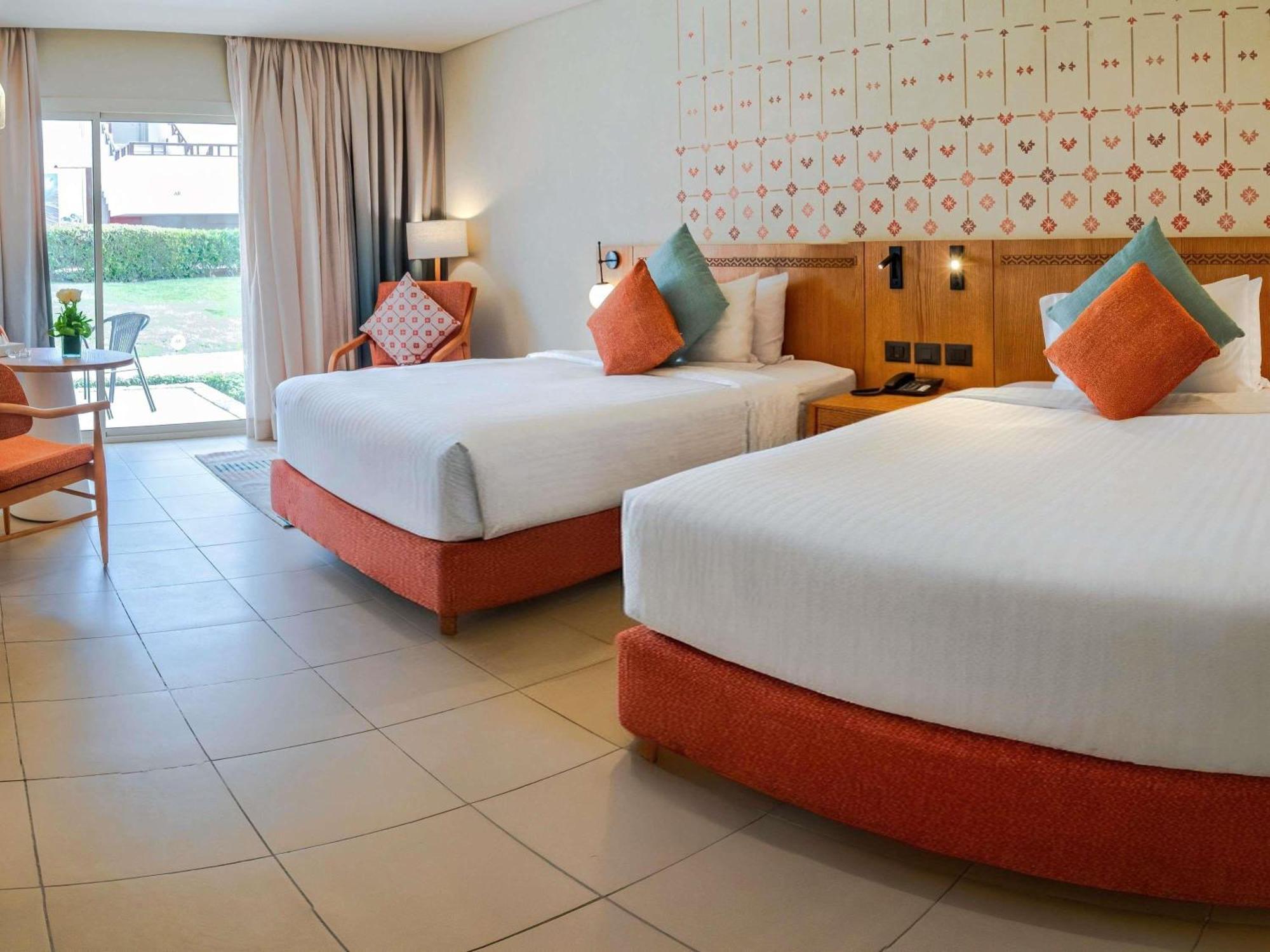 Superior Twin Room Pool View Beach Side