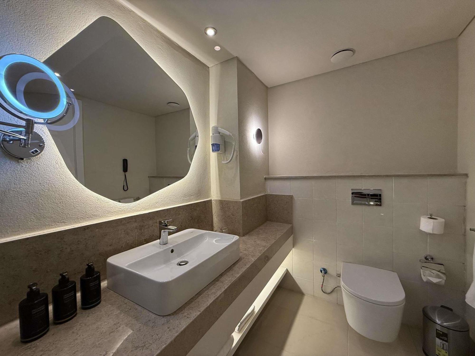 Superior Twin Room Pool View Beach Side Ground Floor