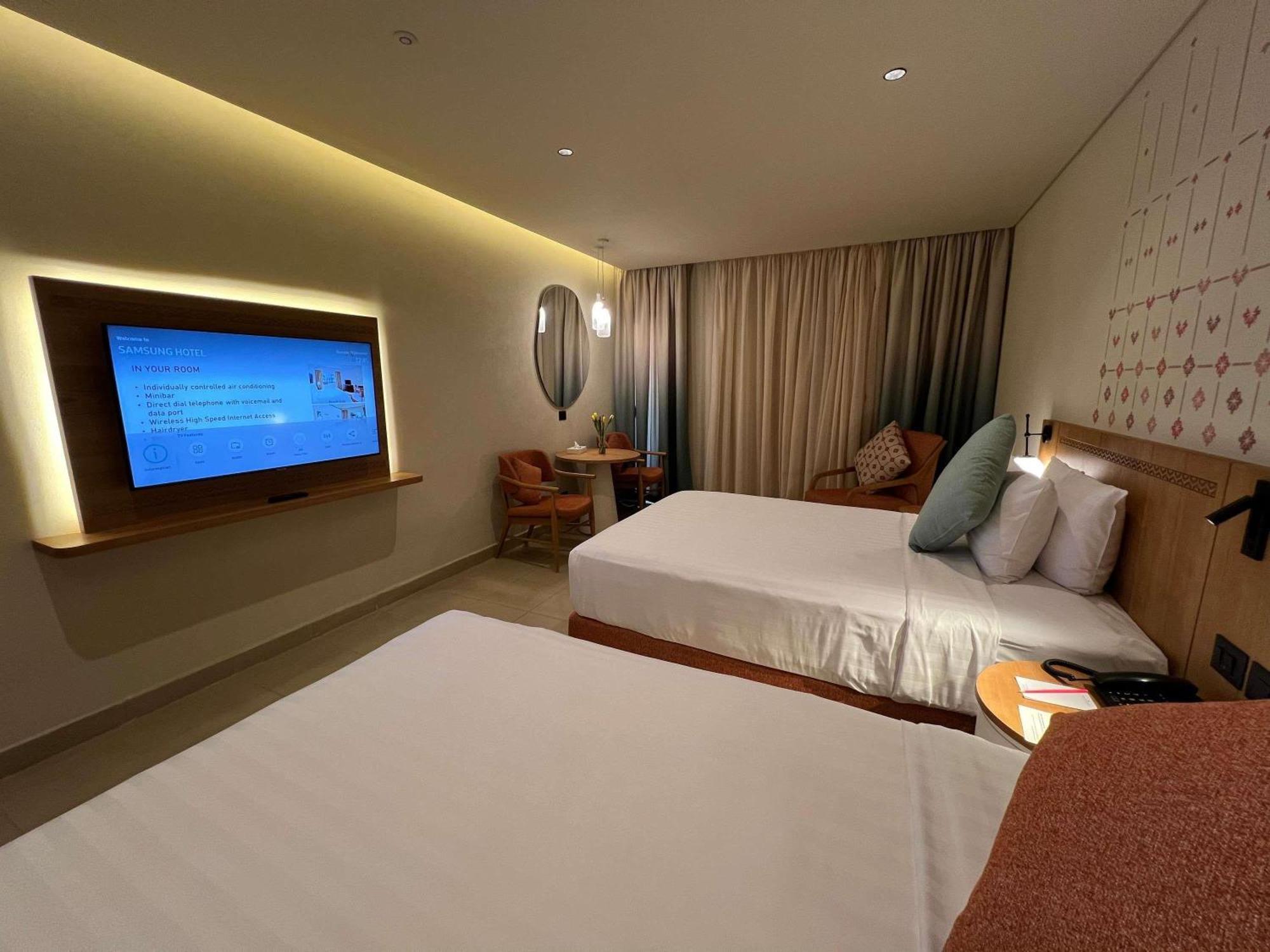 Superior Twin Room Pool View Beach Side Ground Floor