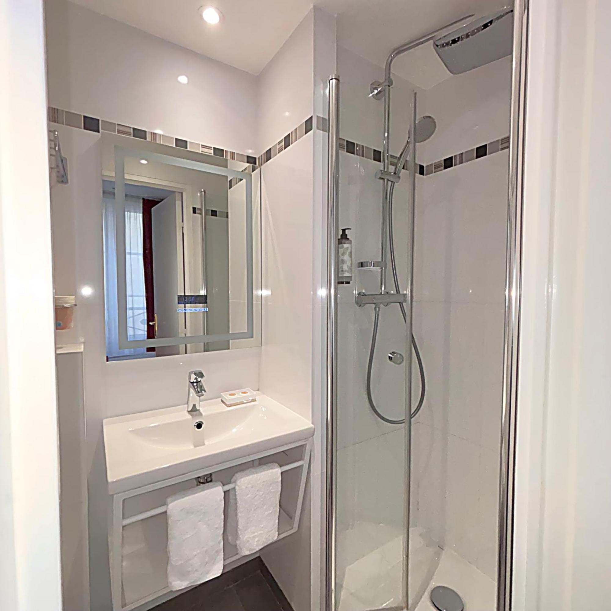 Adjacent Double Rooms,1742667757:JPEG