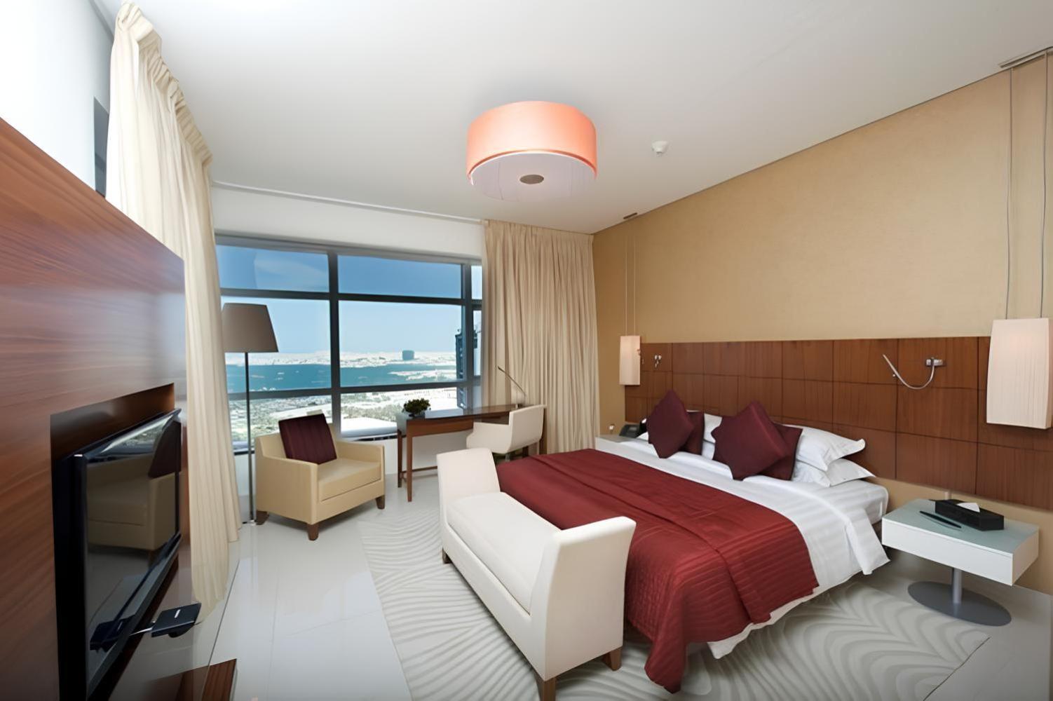 Three Bedroom Apartment beach access