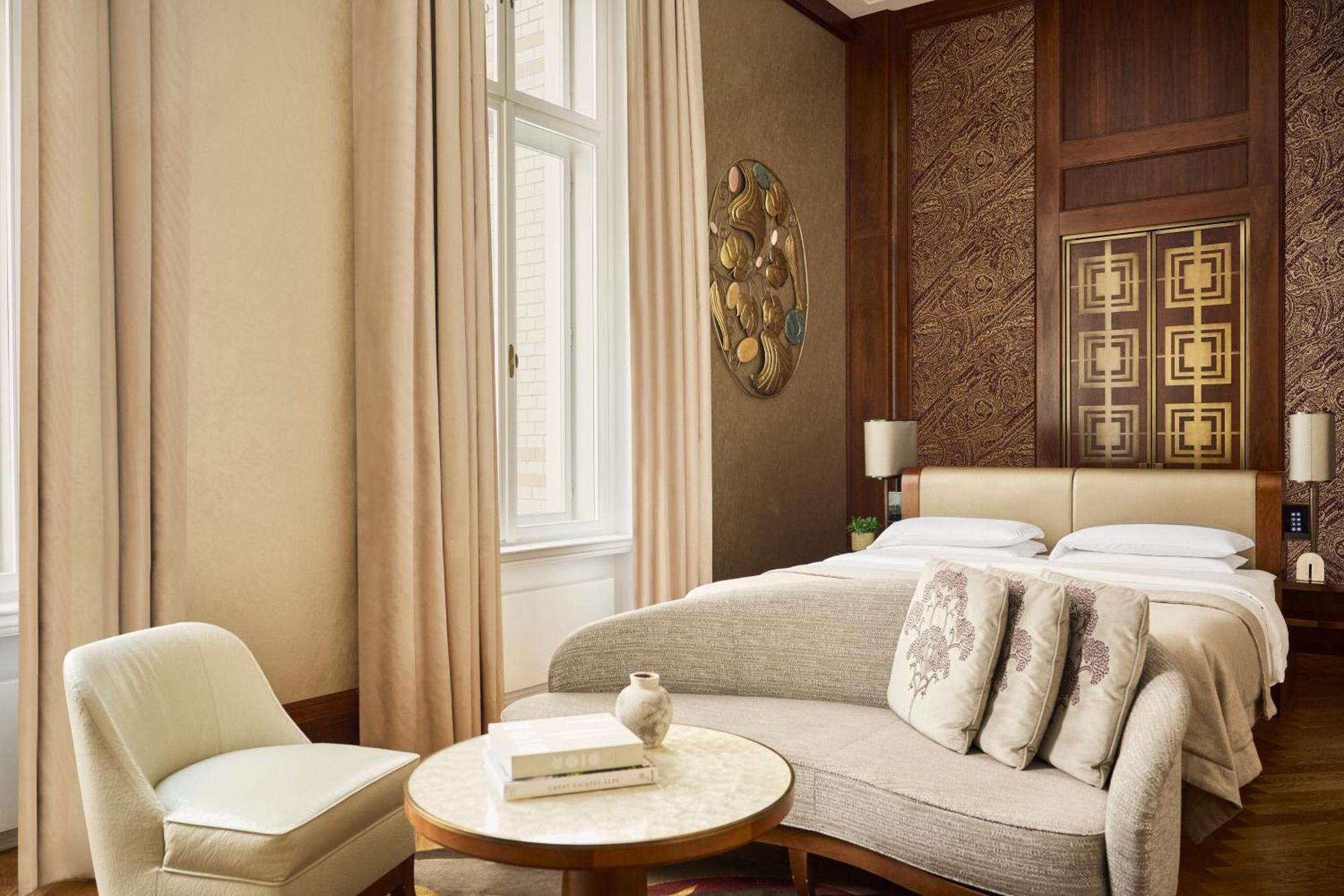 Premium King Room