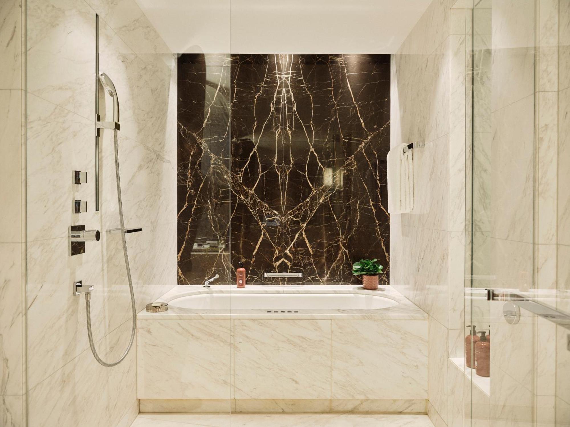 Premium King Room