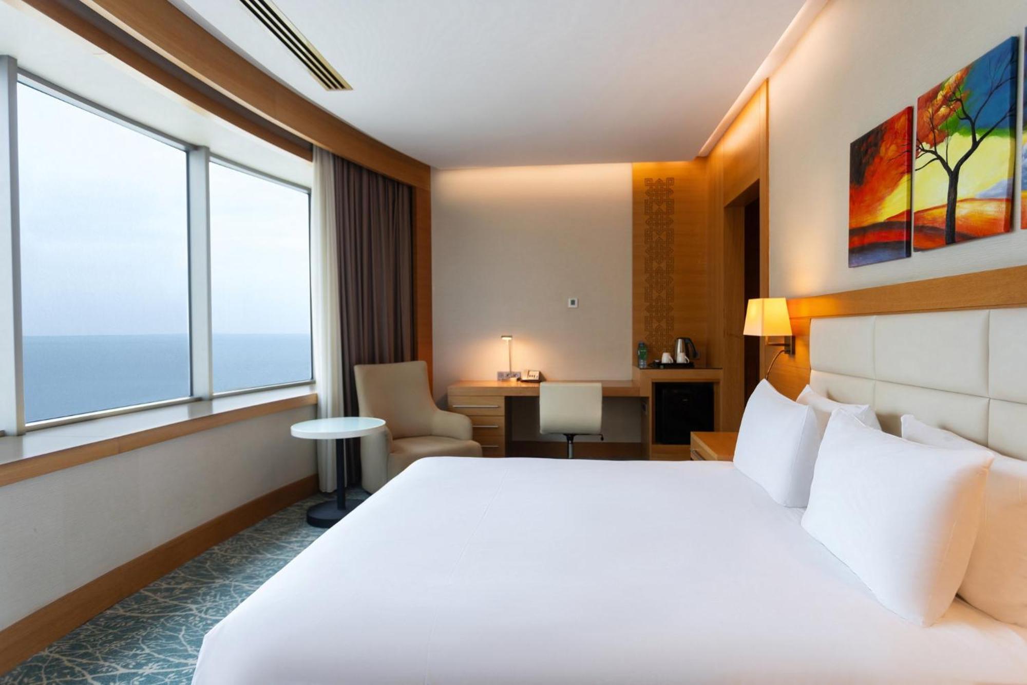 King Room Side Sea View Non-Smoking,1746957411:JPEG