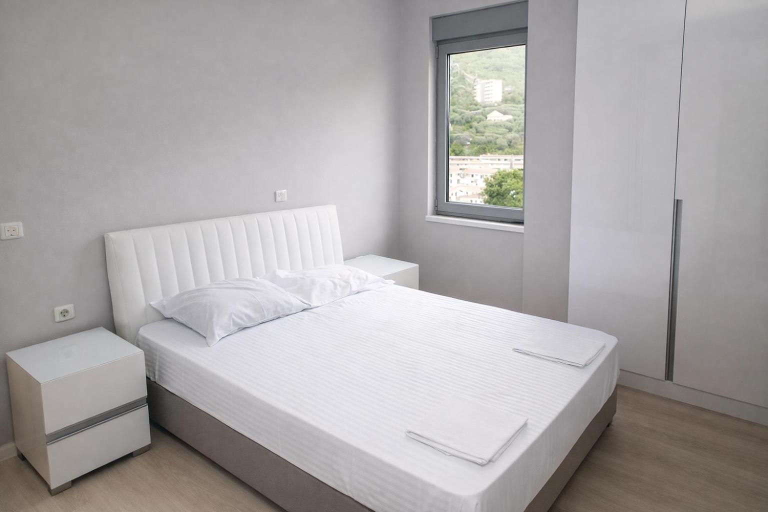 Two-Bedroom Apartment Sea View
