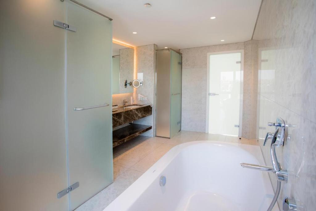 Apartament typu Executive Suite z 2 łóżkami pojedynczymi