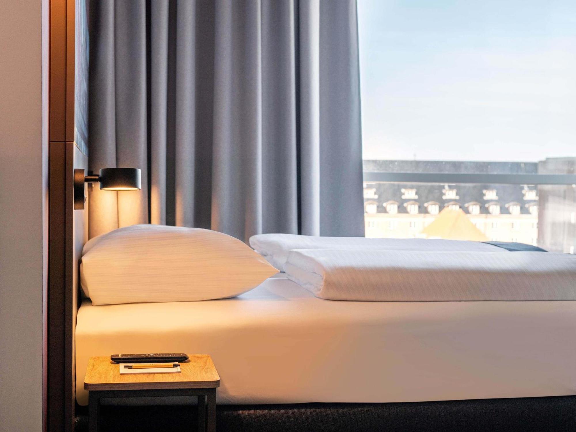 Double Room,1770571329:JPEG