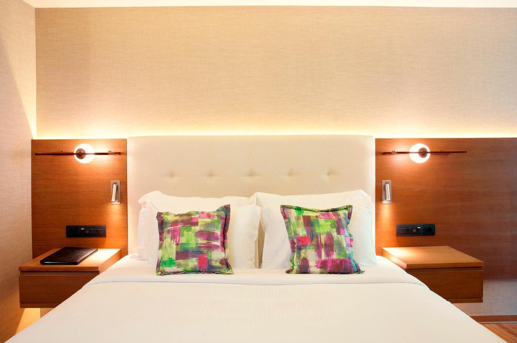 Junior Suite Atrium View