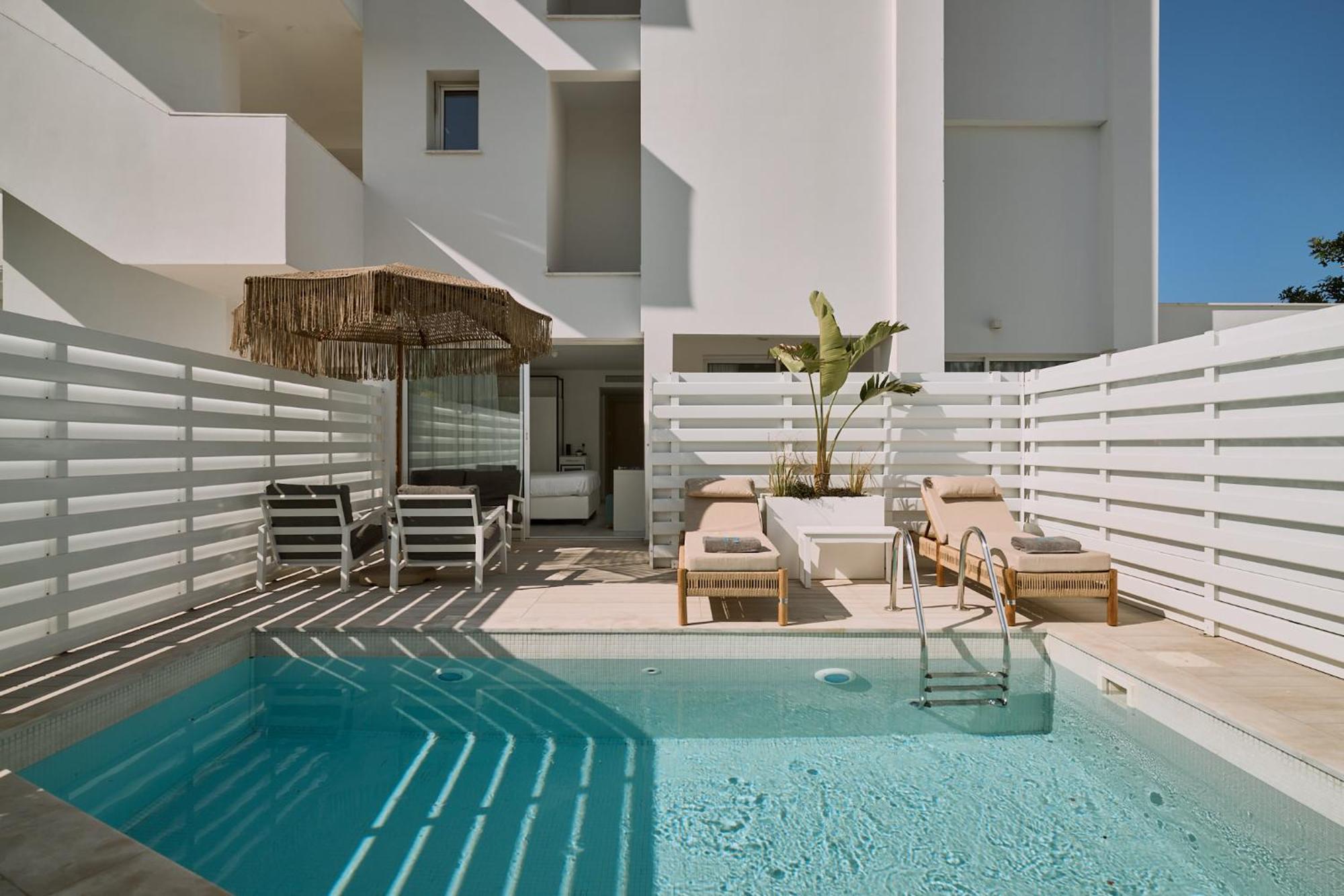 Deluxe Suite Private Pool