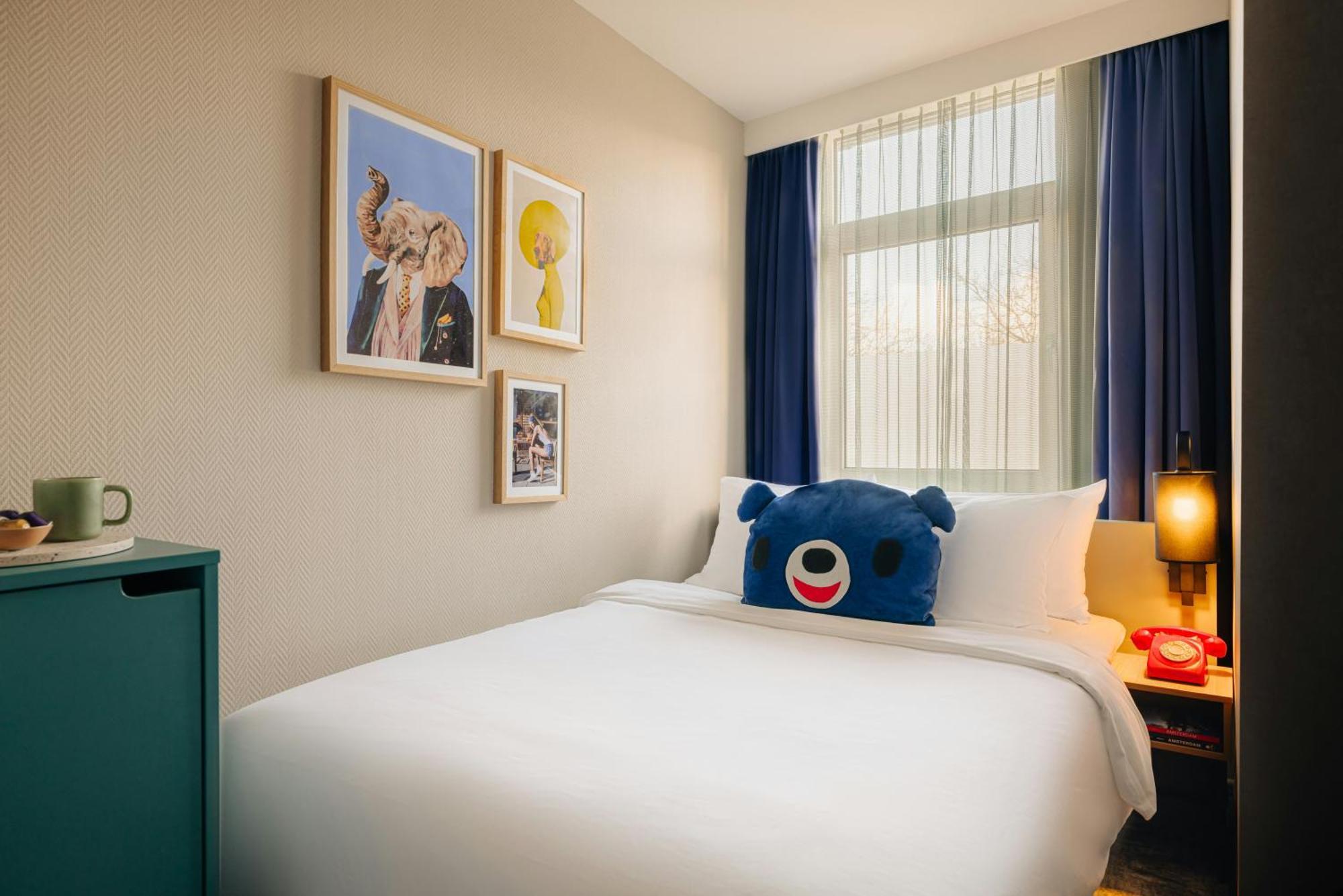 Small Room 1 Double Bed