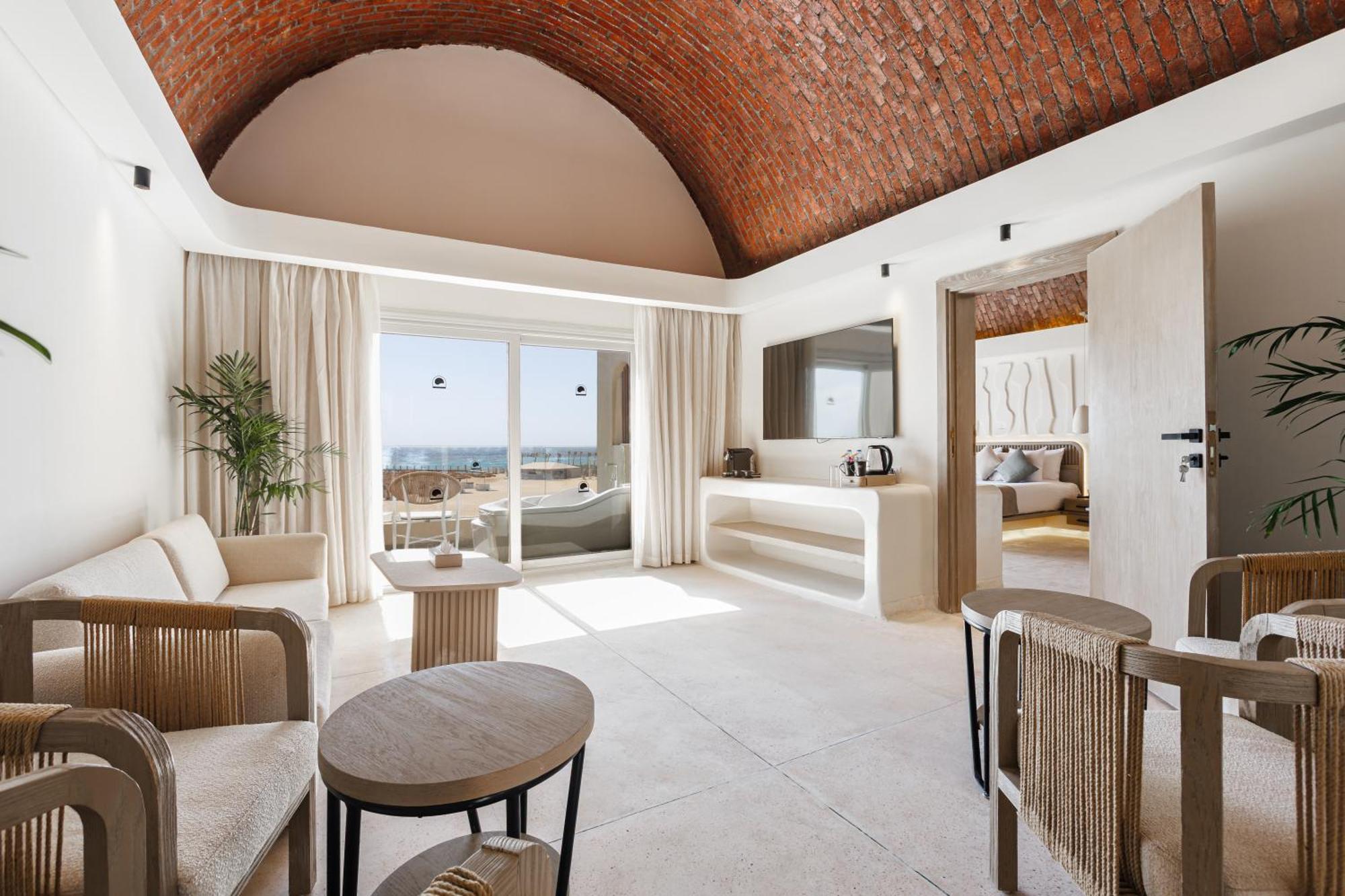 Anjum Jacuzzi Suite