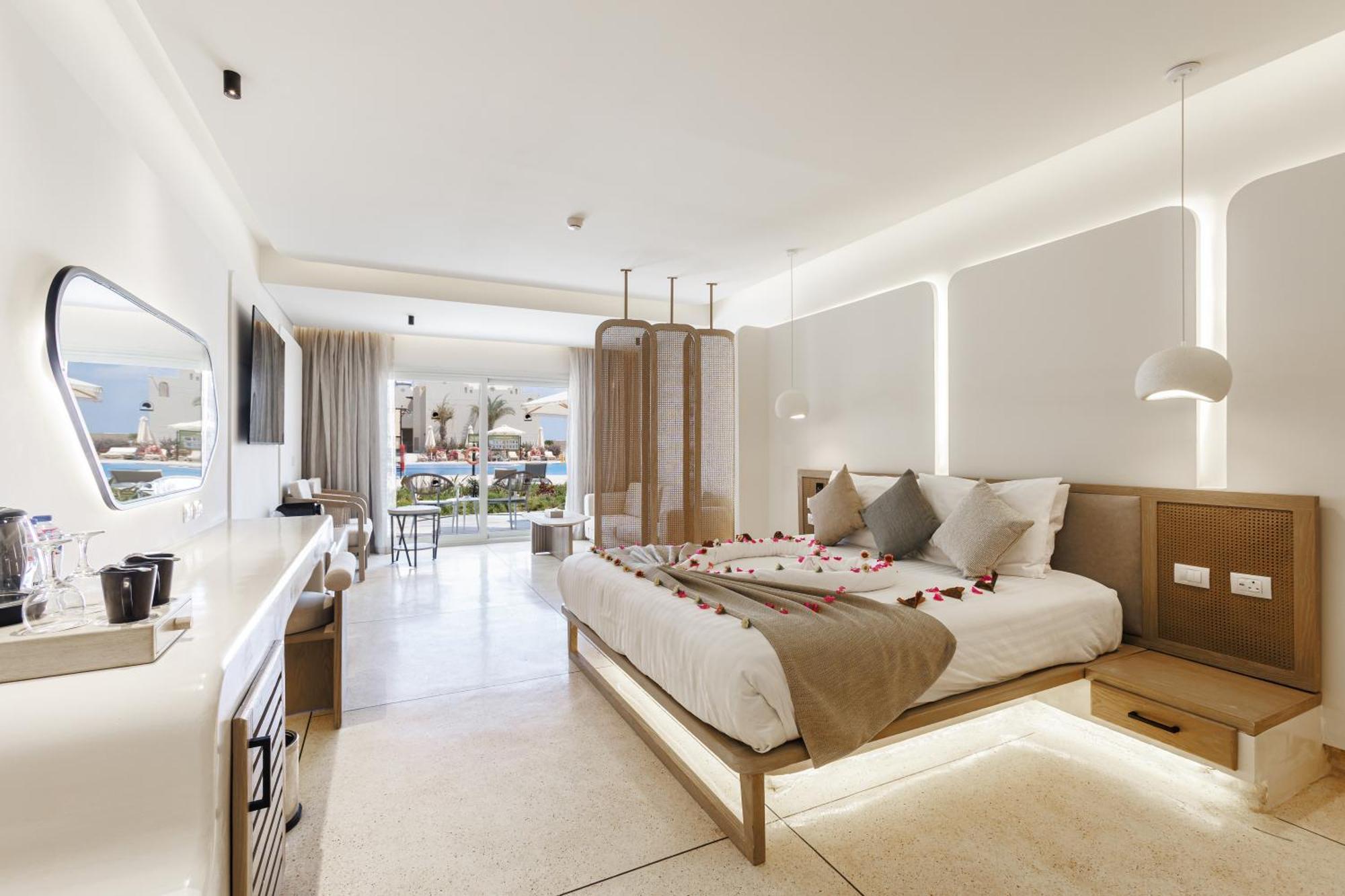 Honeymoon Suite