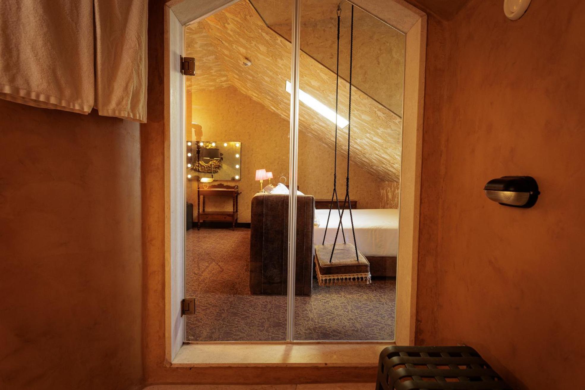 Suite Steam Shower