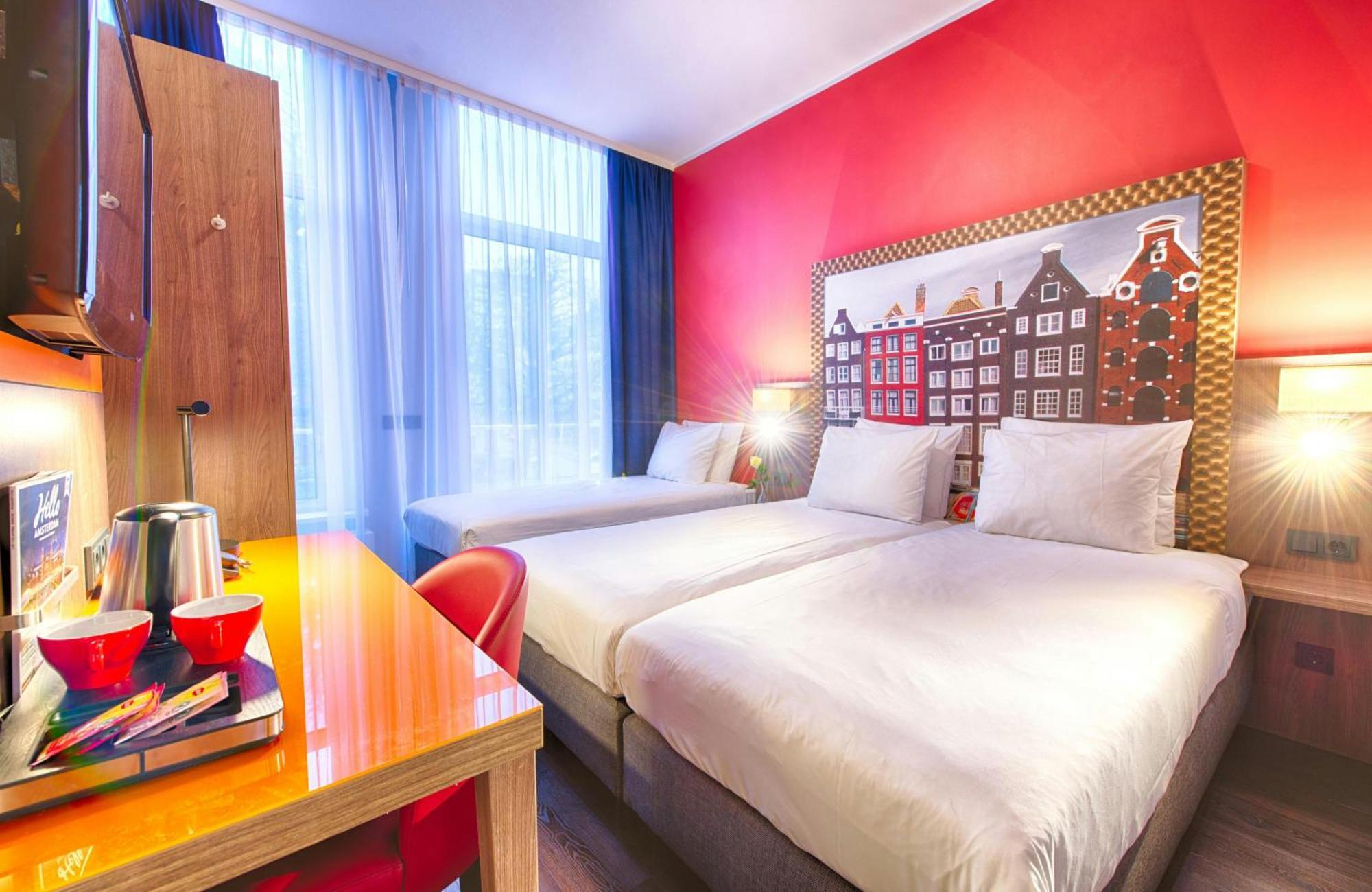 Comfort Room 1 Twin Bed 1 Single Bed