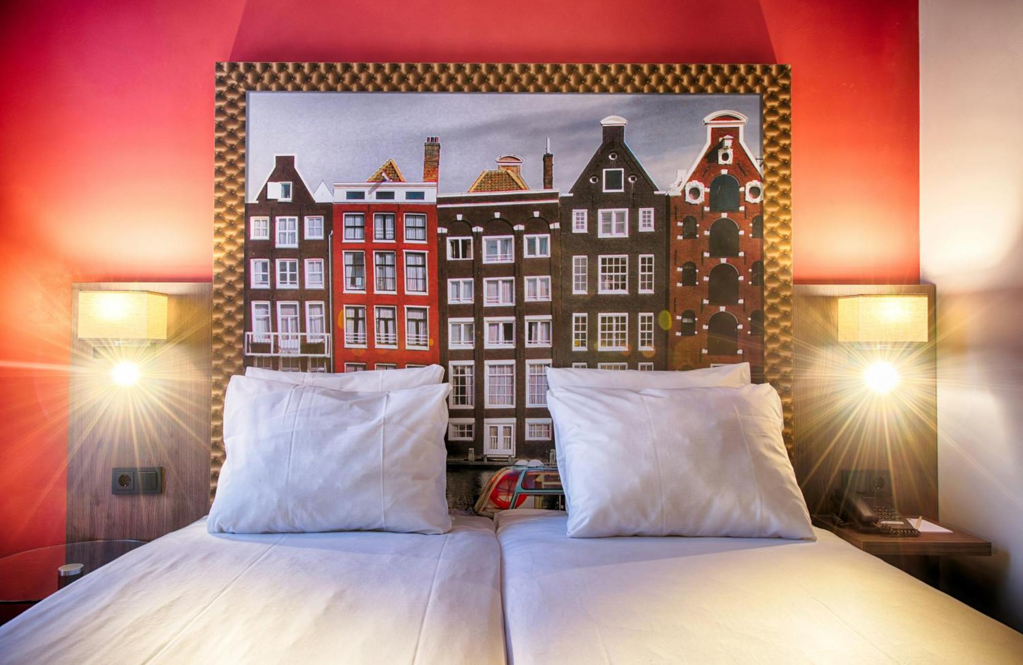 Superior Room 1 Twin Bed 2 Single Beds