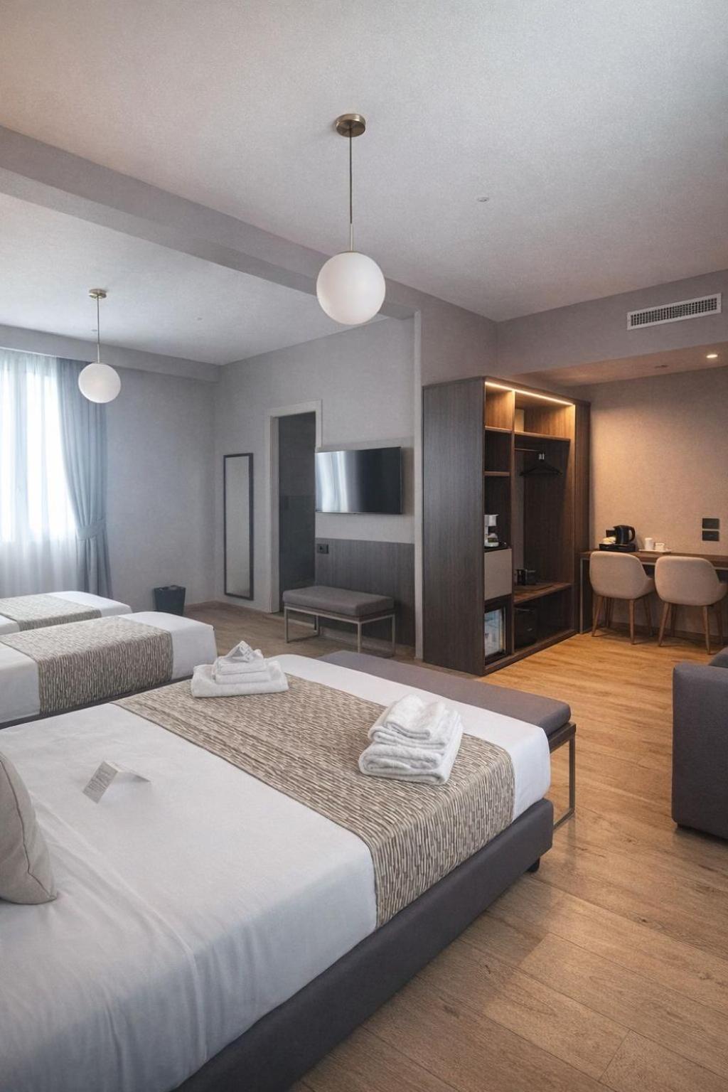 Deluxe Quadruple Room,1746833835:JPEG