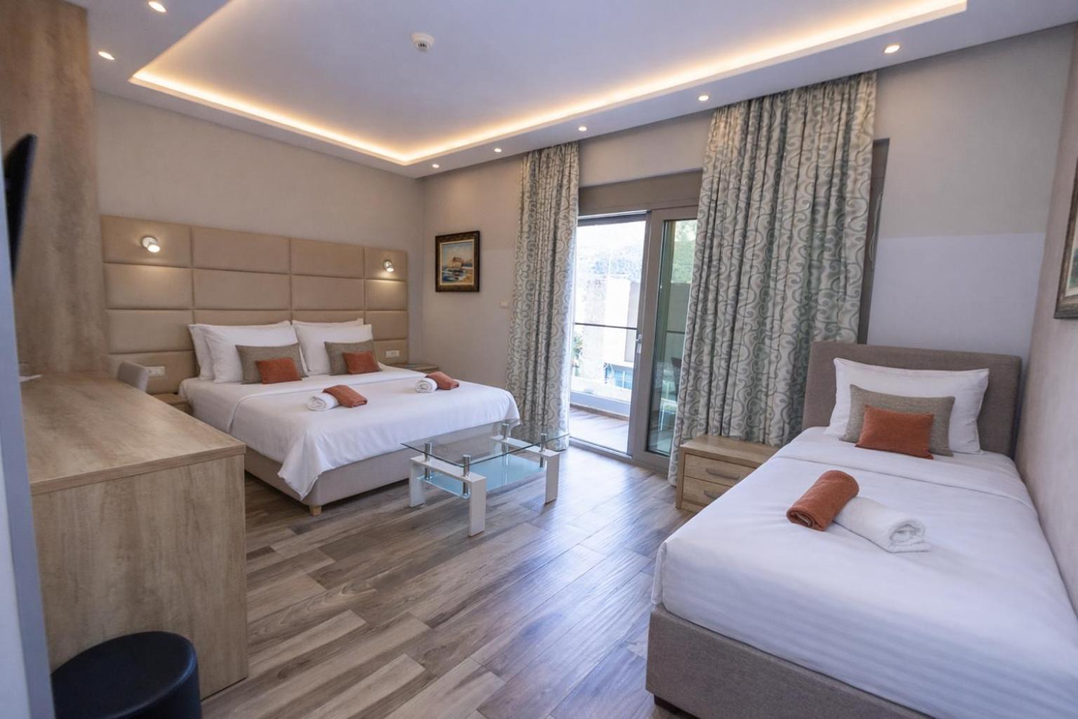 Triple Room Balcony