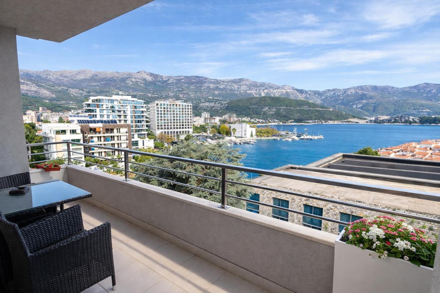 Apartment Sea View