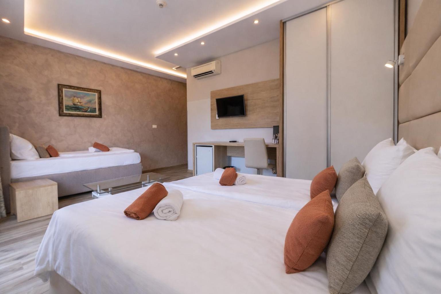 Triple Room Balcony