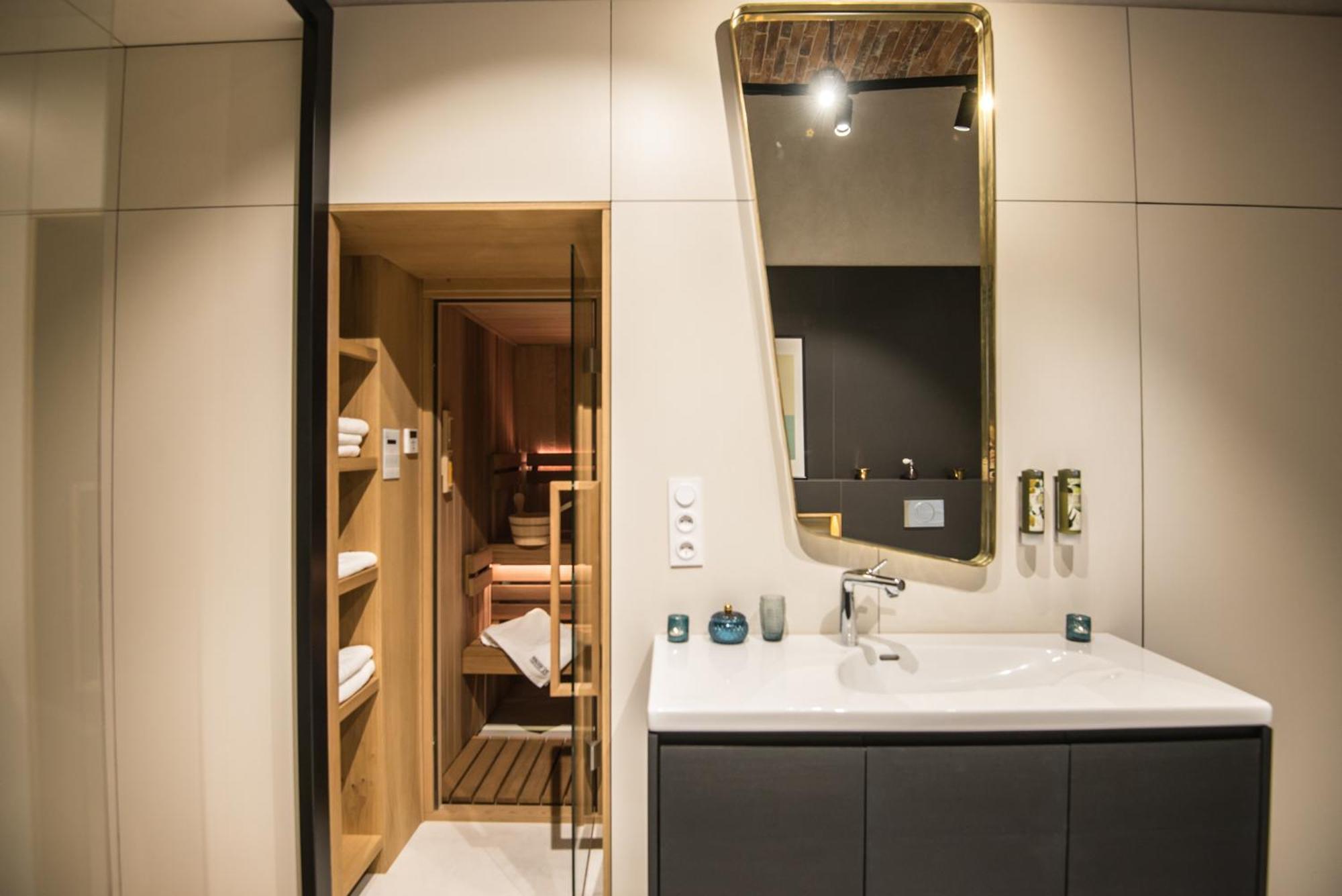 Apartament typu Deluxe z sauną i widokiem na miasto