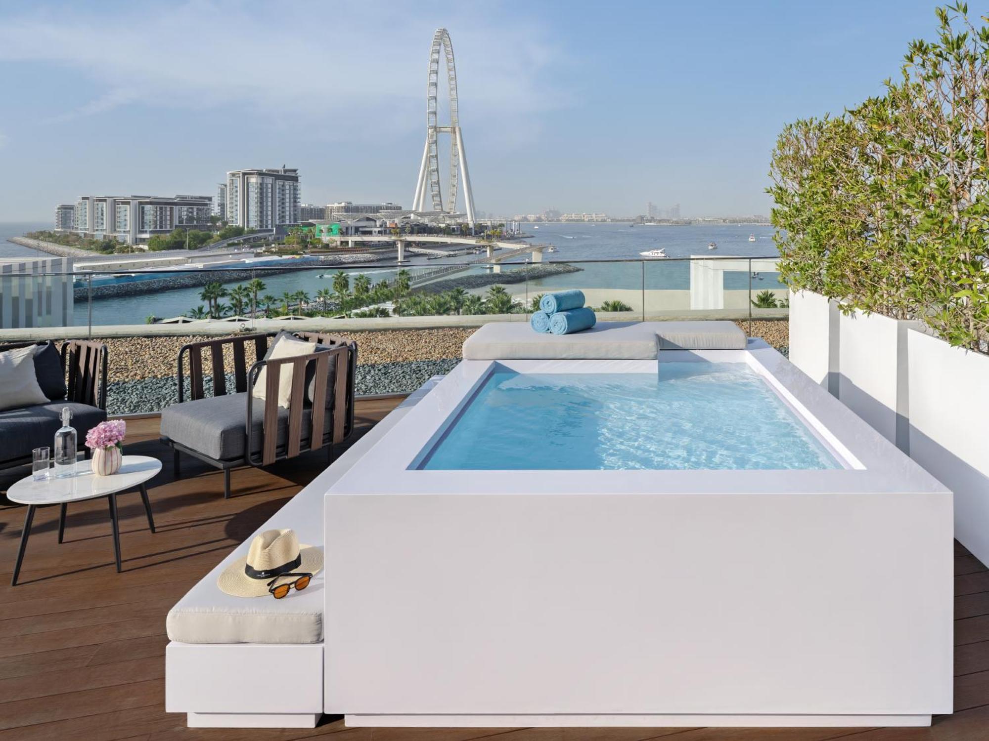 One Bedroom Jacuzzi Pool Sea View Suite Balcony