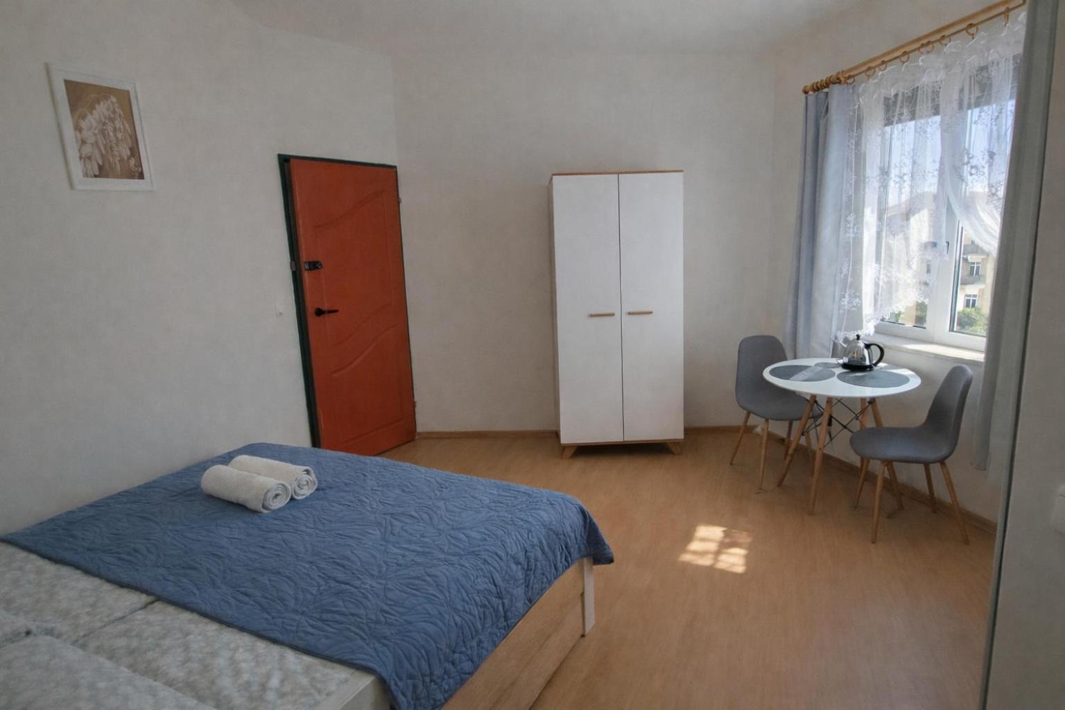 Pokój Dwuosobowy z widokiem na ogród