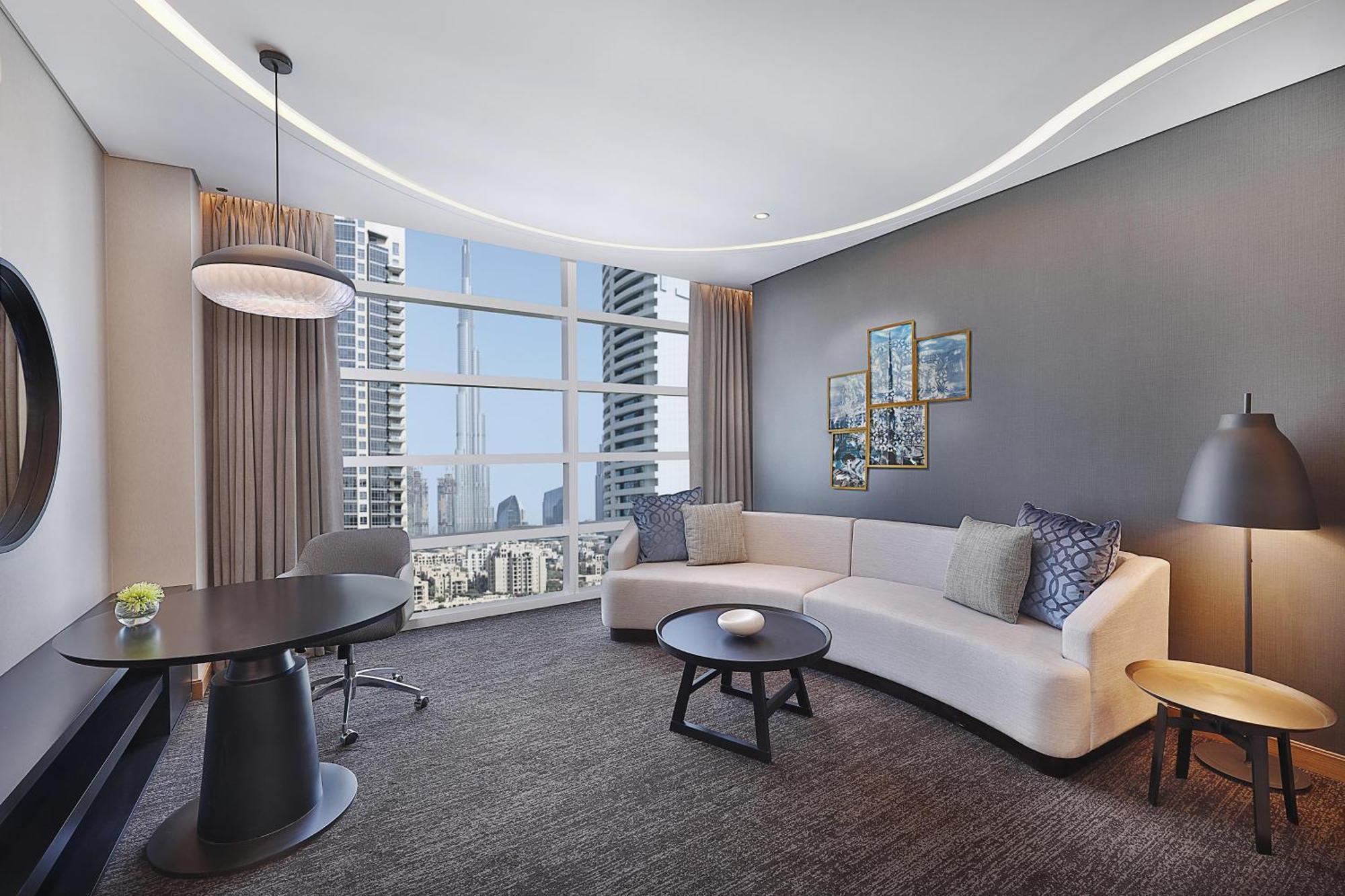 Corner King Room Burj Khalifa View
