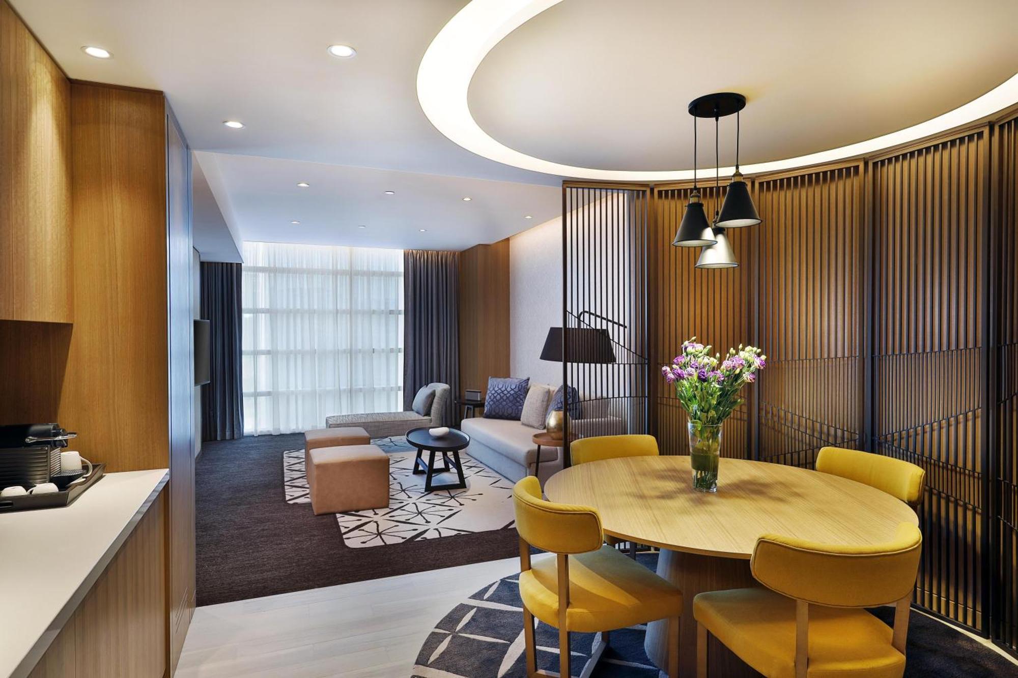 Burj King Suite