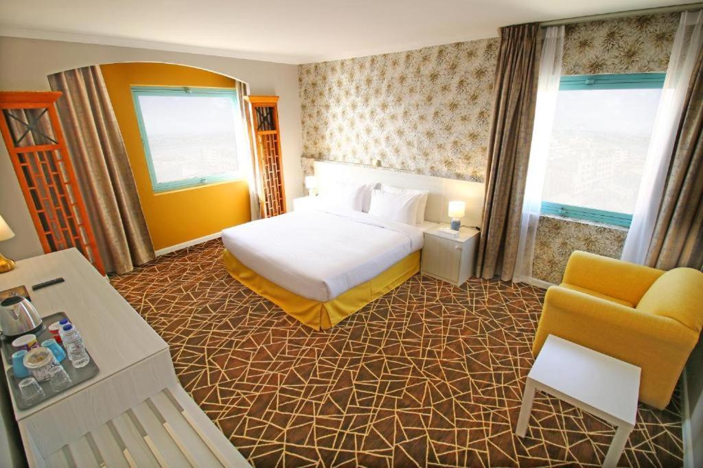 Suite Room King Creek View