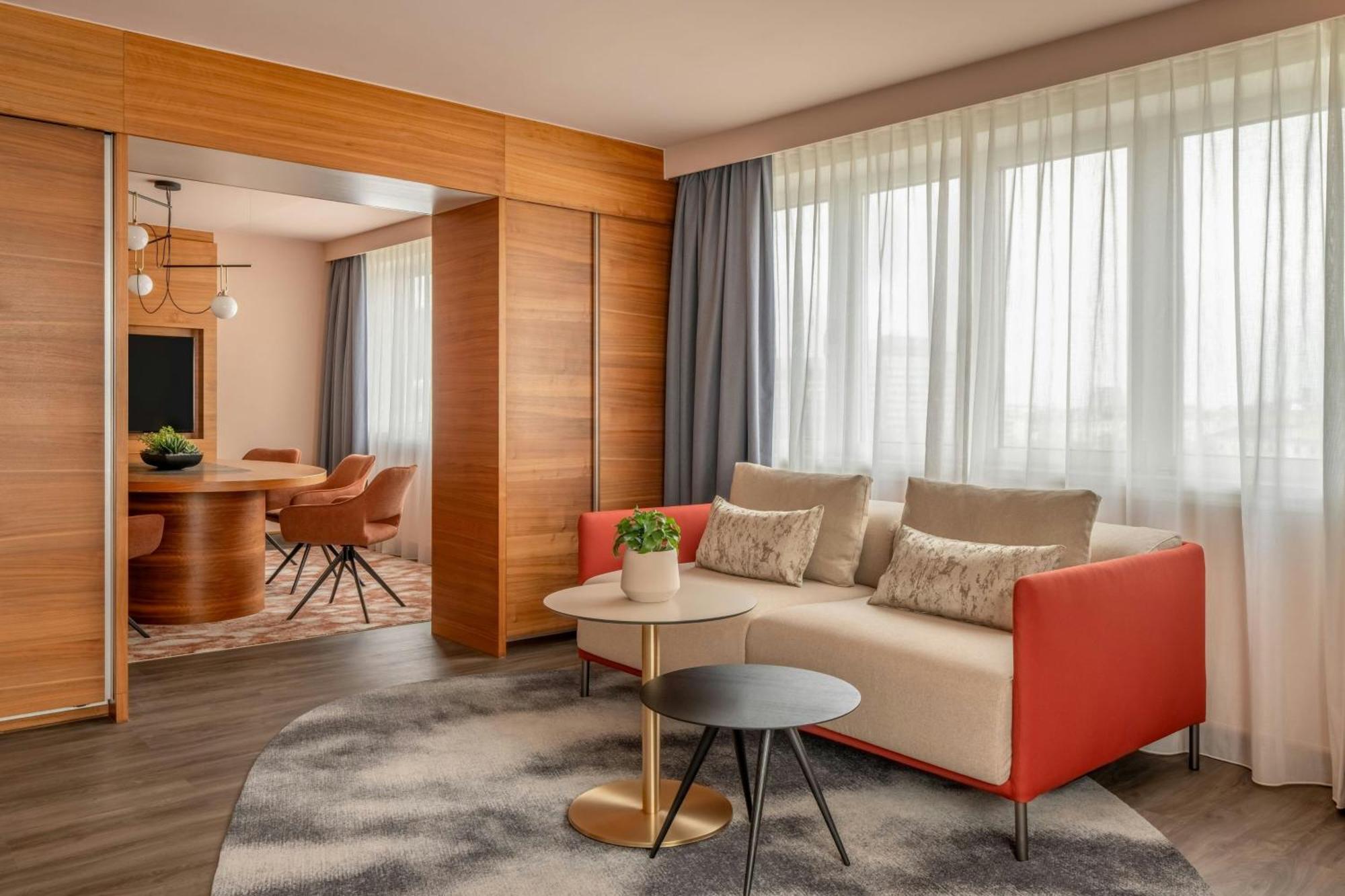 Park Suite M Club lounge access 1 Bedroom Suite 1 King