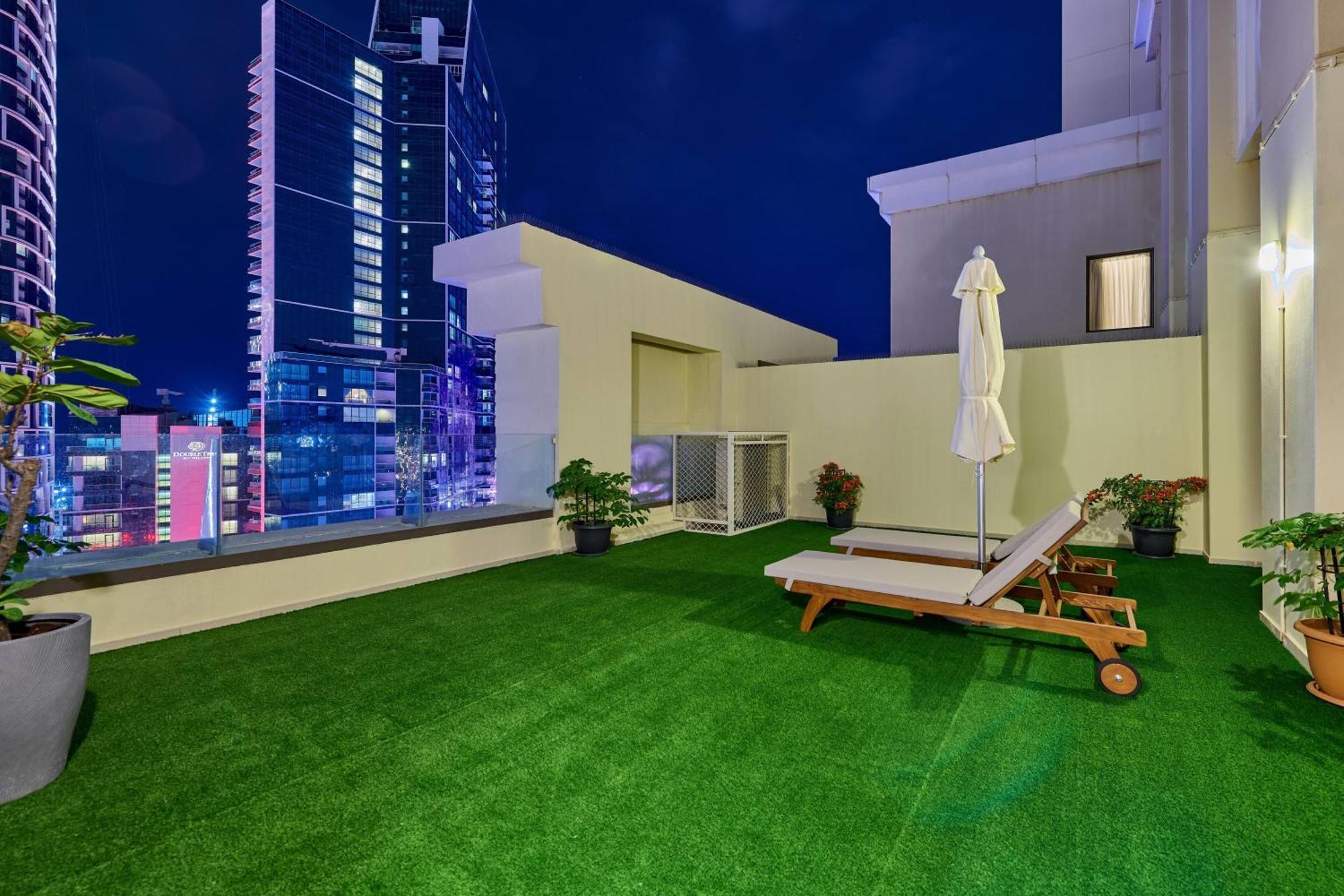 Two-Bedroom Penthouse Suite Terrace