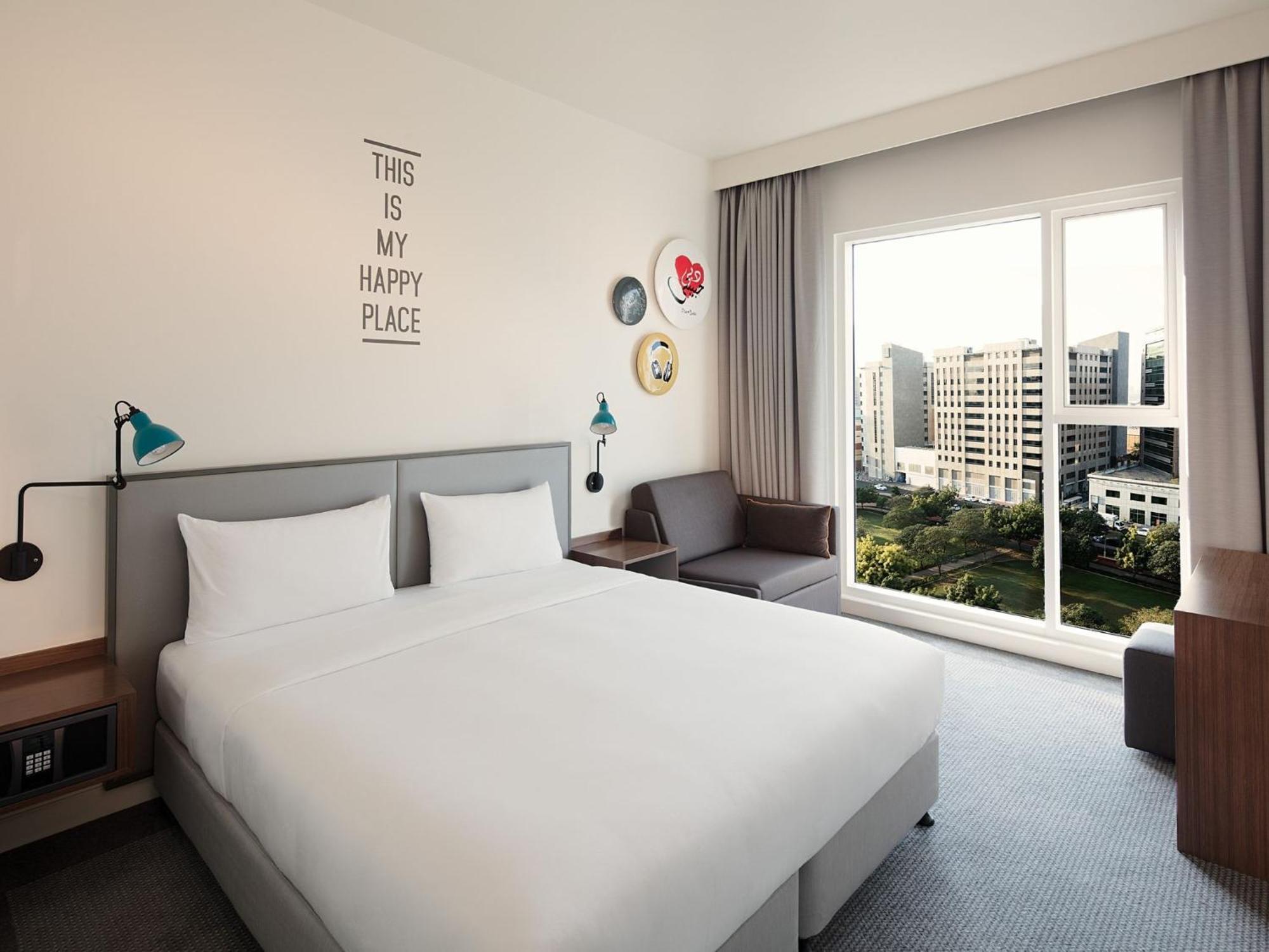 Rover Room 36-Hour Staycation 0900 AM Early Check 0900 PM Late Checkout