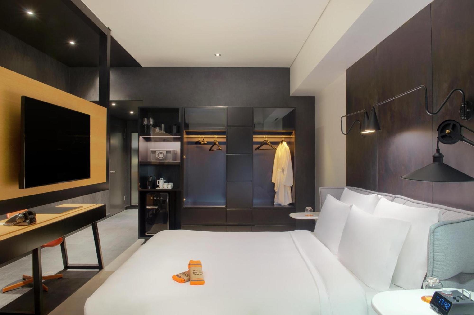 King Premium Room City View