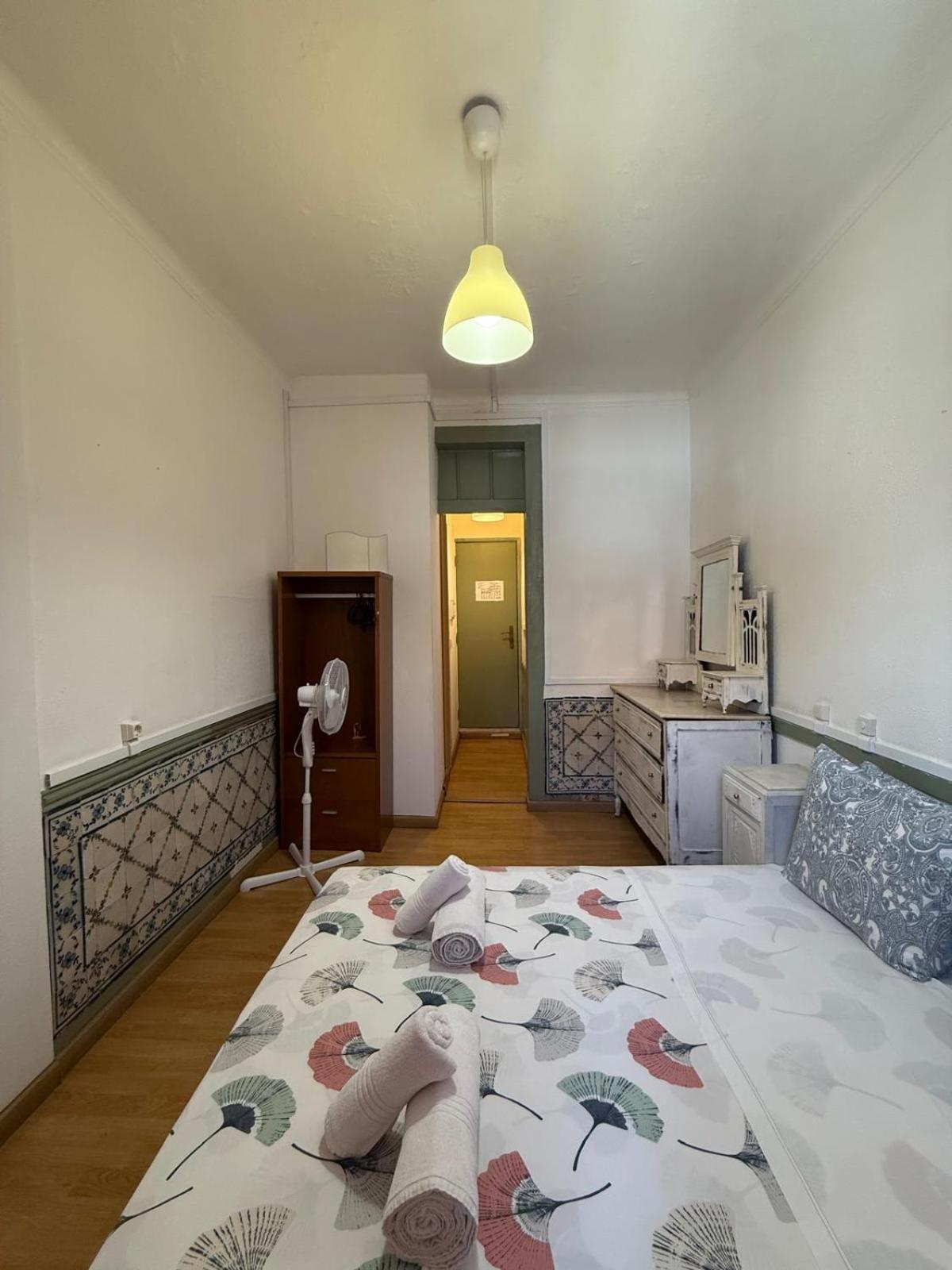 Double or Twin Room Private Bathroom