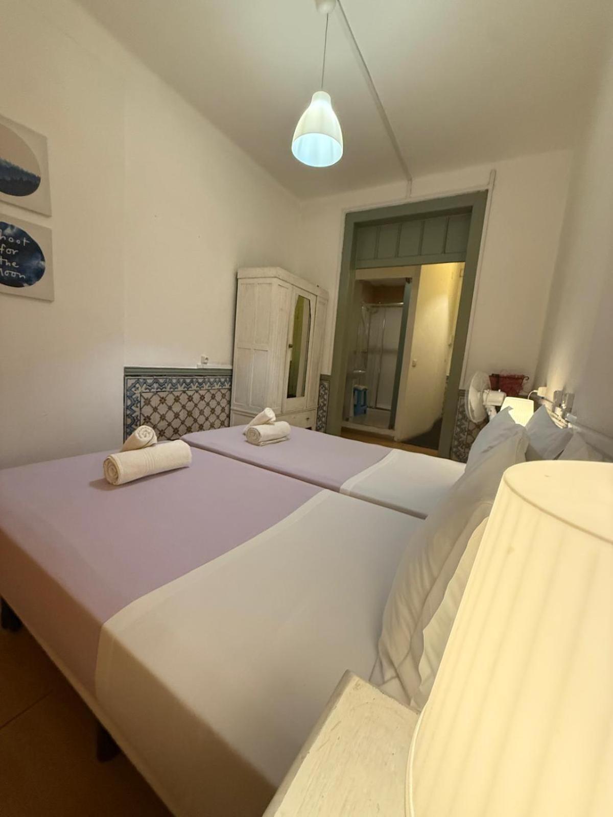 Double or Twin Room Private Bathroom