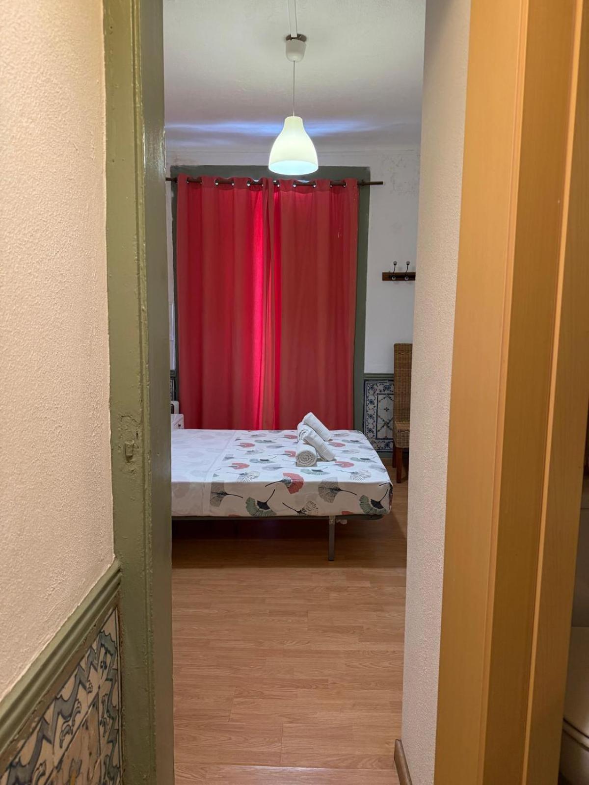 Double or Twin Room Private Bathroom
