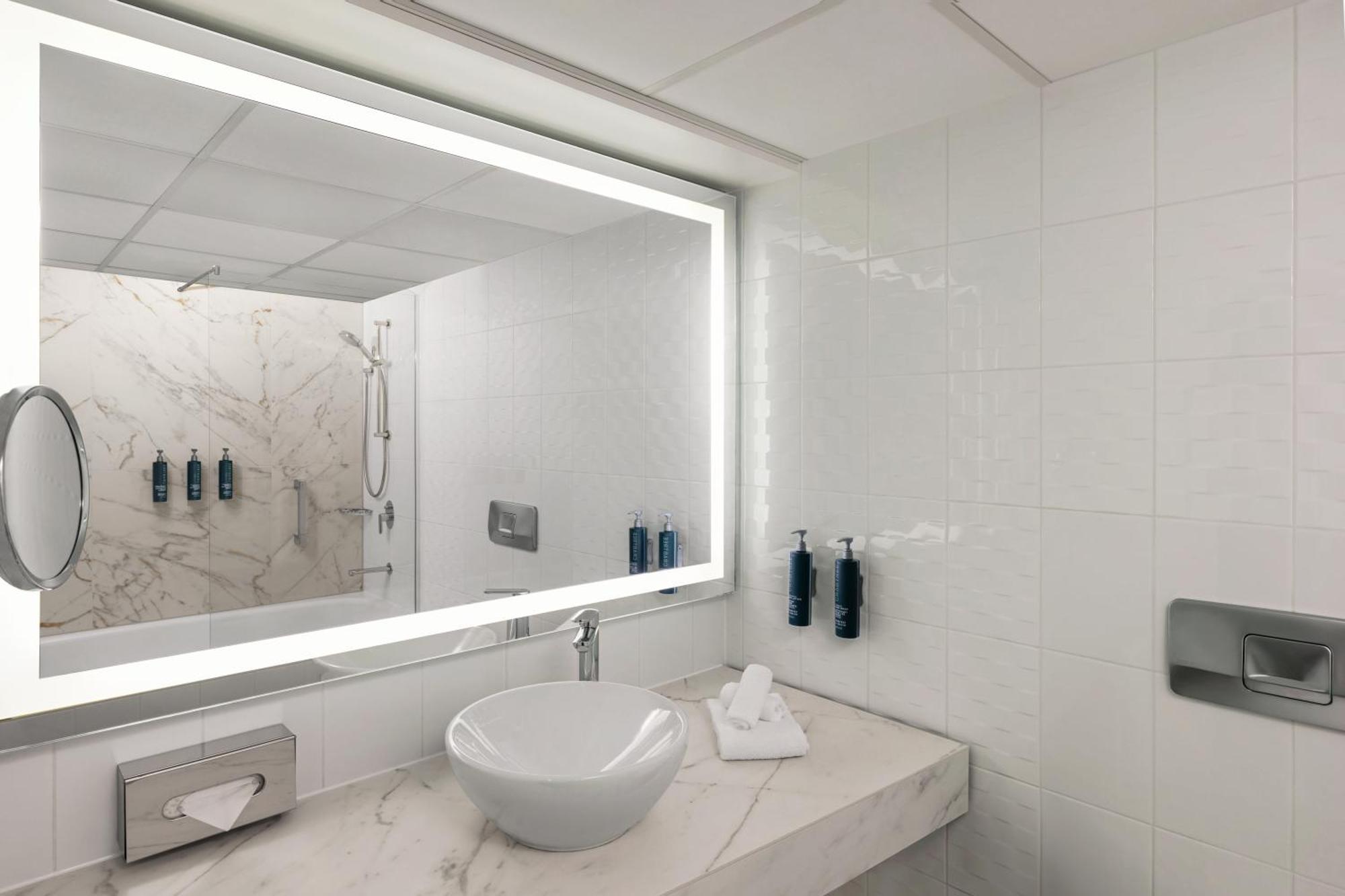 One King Waterfront Junior Suite