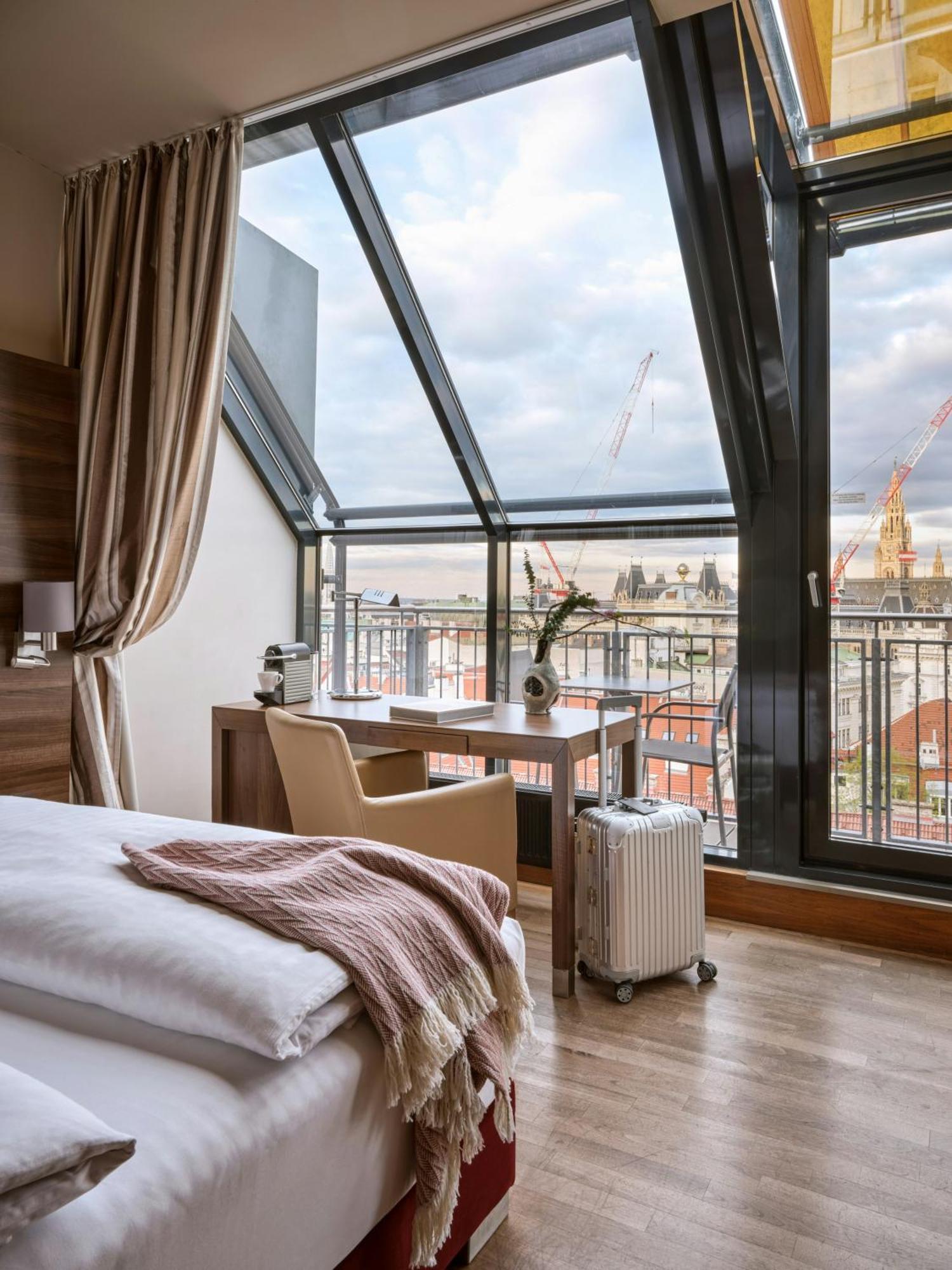 Signature Double Room City View