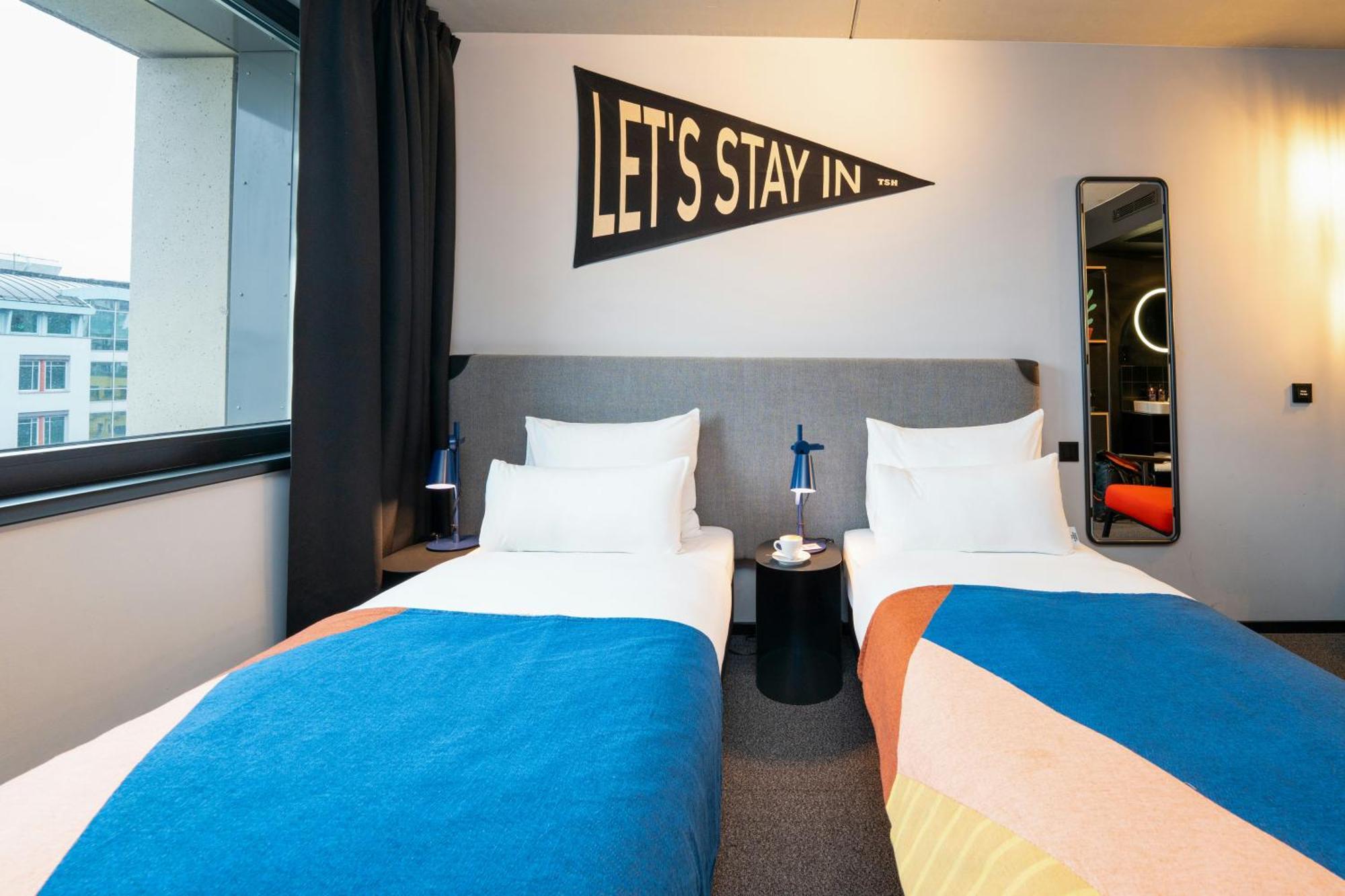 Standard Twin Room